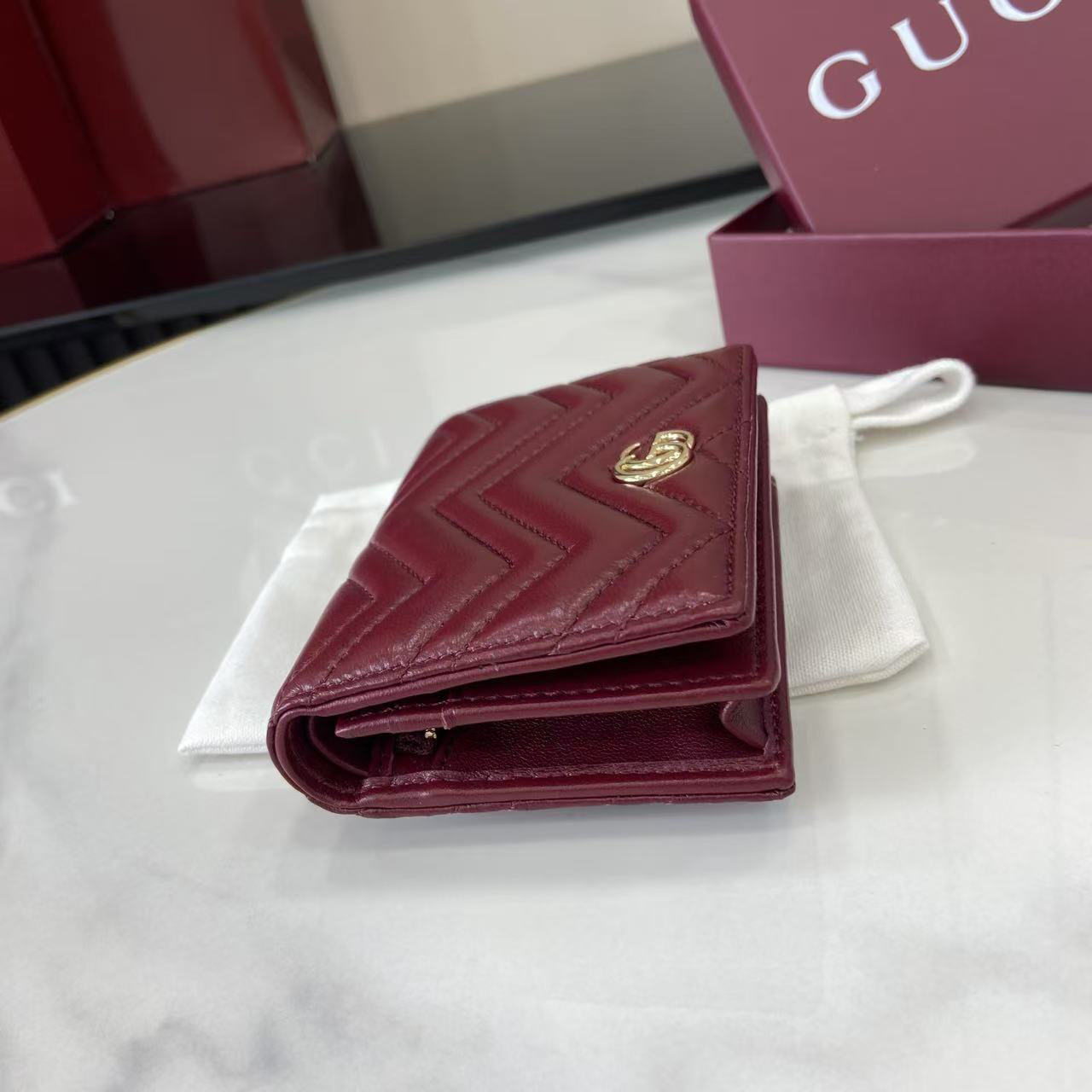 Gucci GG Marmont Card Case Wallet 466492 - FashionPlug