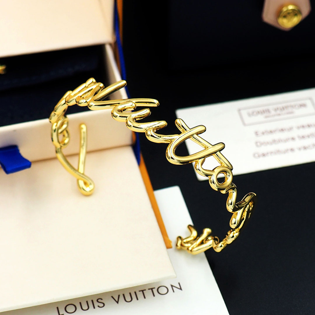 Louis Vuitton LV Script Bracelet M1812M - FashionPlug