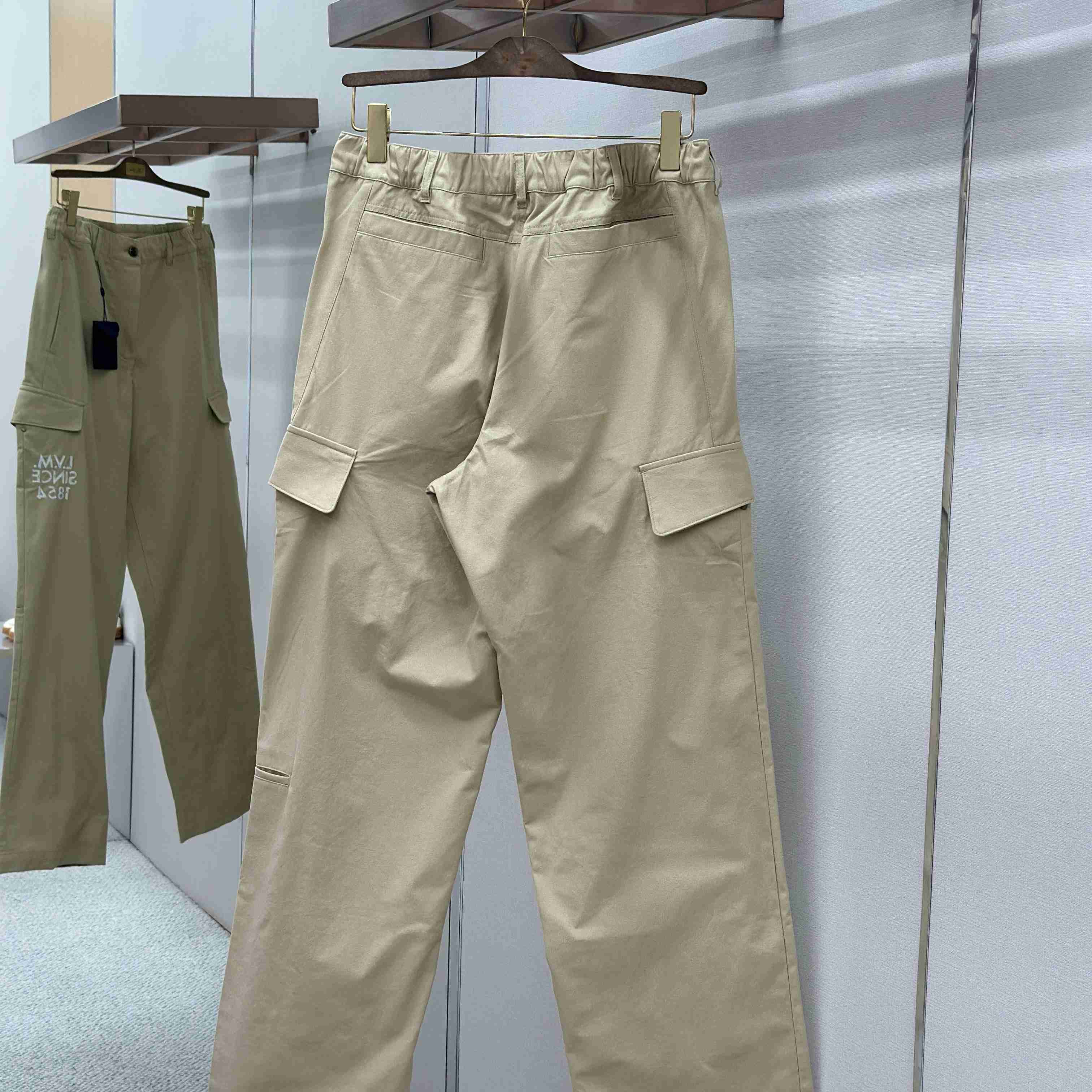 Louis Vuitton Embroidered Cotton Cargo Pants 1AJTZR - FashionPlug