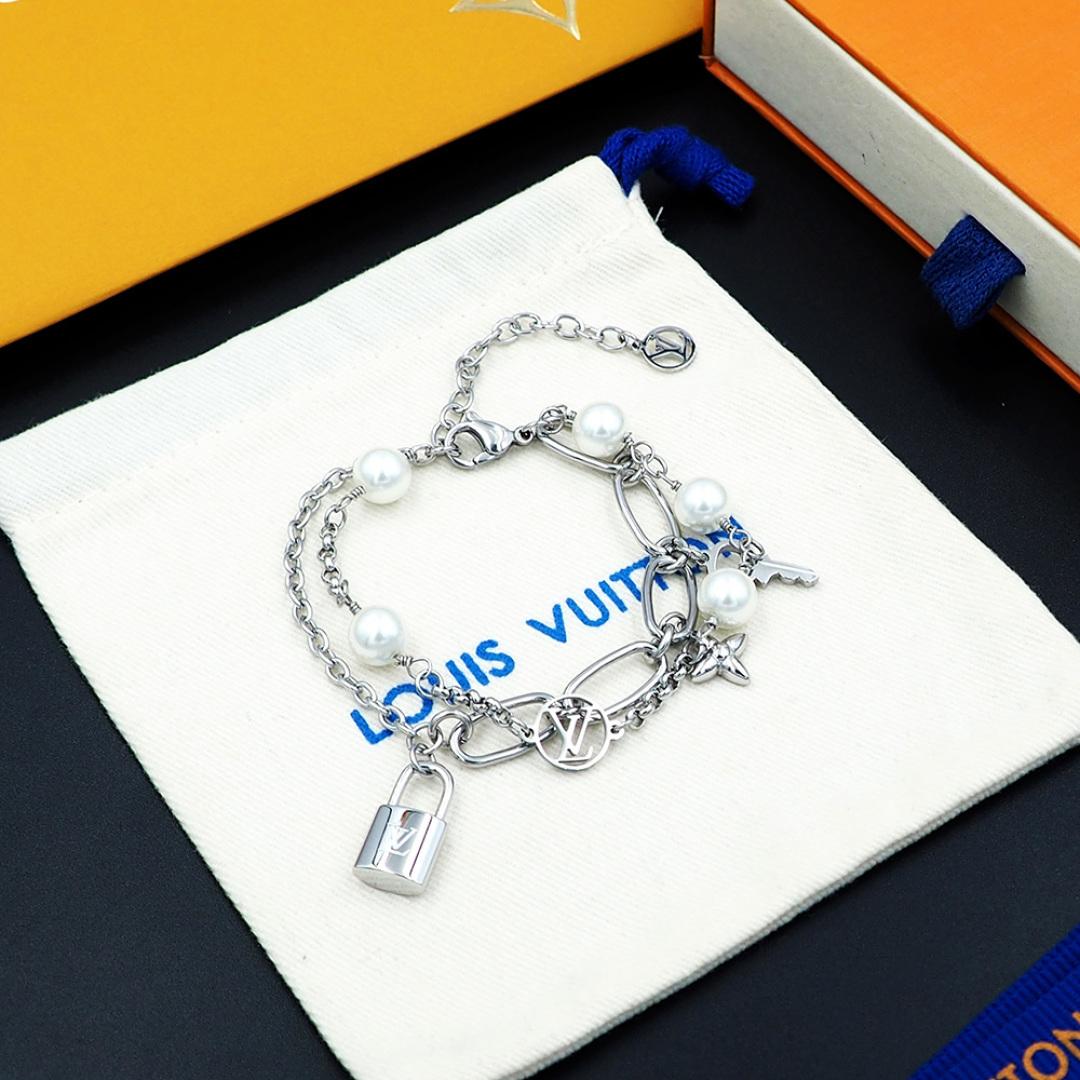 Louis Vuitton LV Mix Chains Bracelet   M1380A - FashionPlug