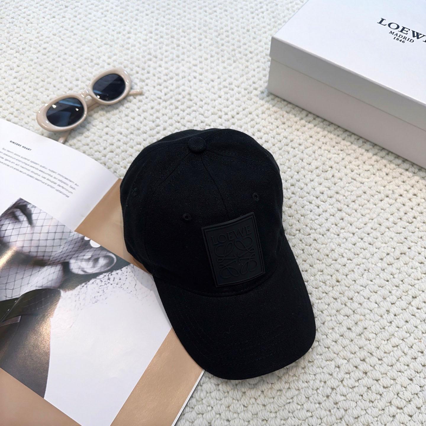Loewe Patch Cap In Canvas - FashionPlug