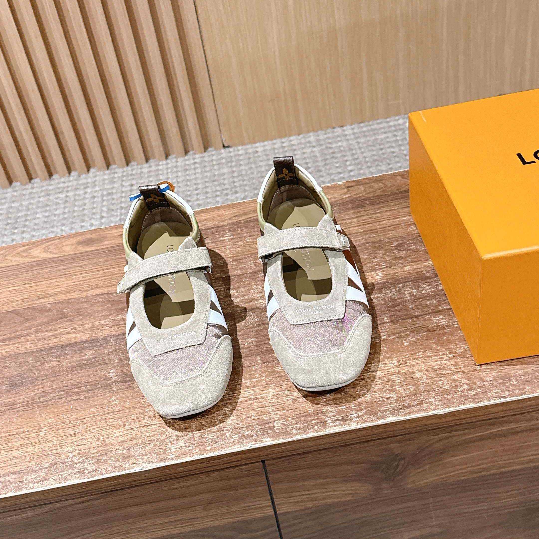 Louis Vuitton LV Sneakerina Mary Jane   1AJP00 - FashionPlug