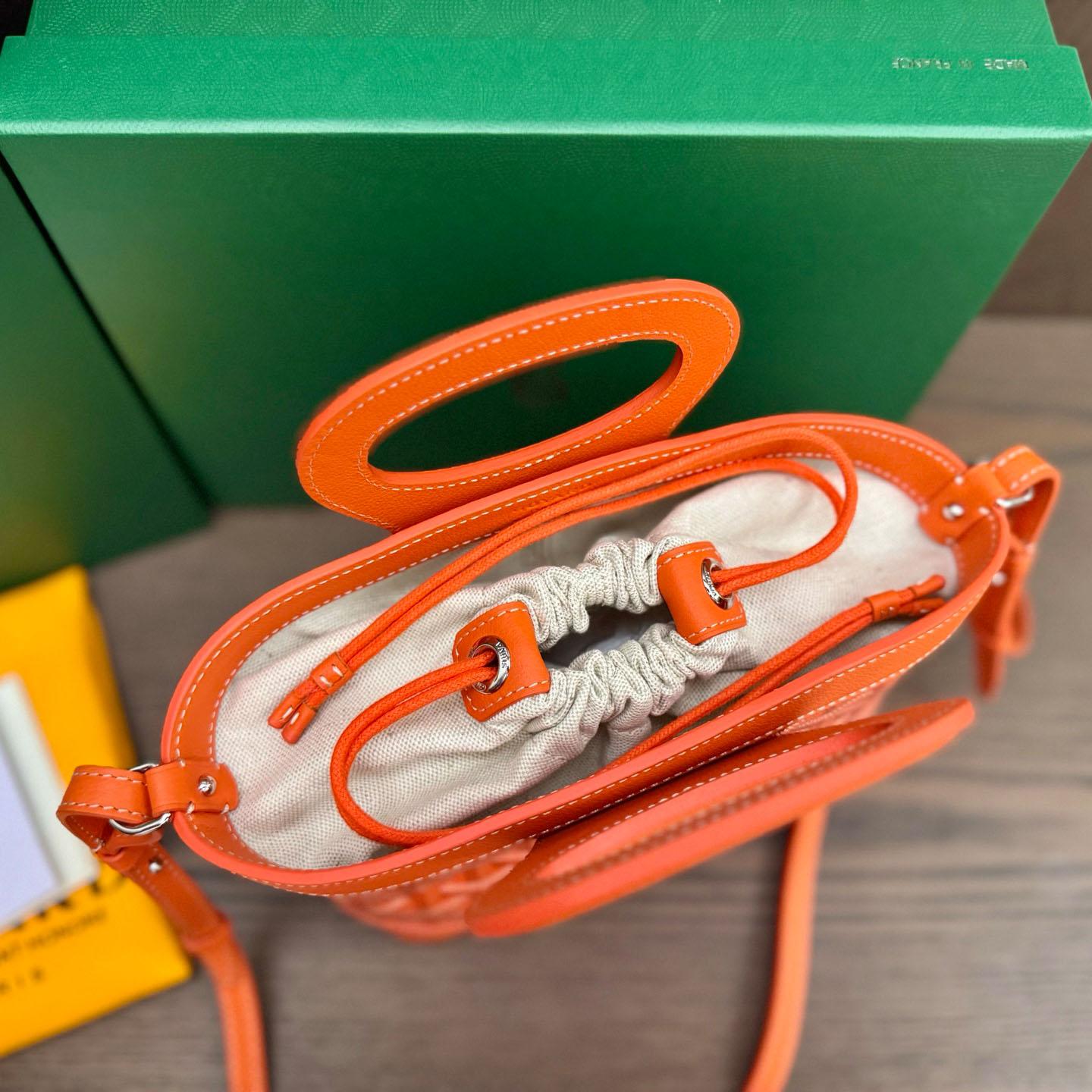 Goyard Beluga Mini Bag - FashionPlug