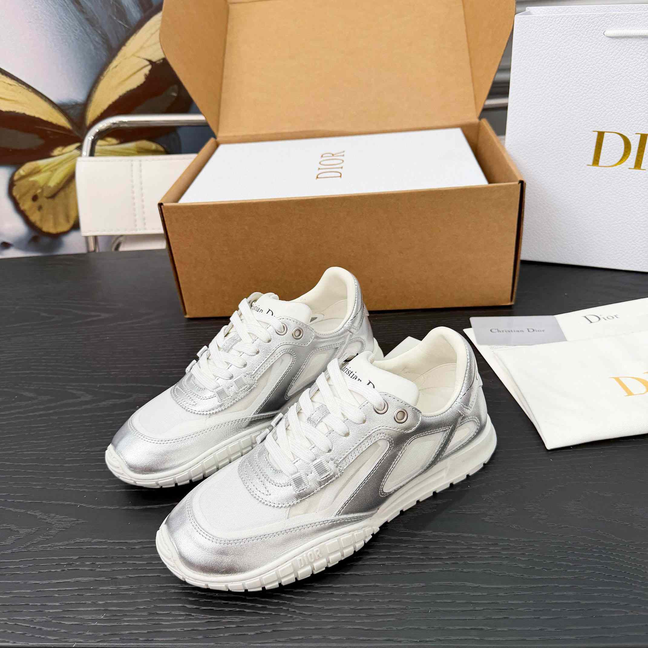 Dior Tech Sneaker - FashionPlug