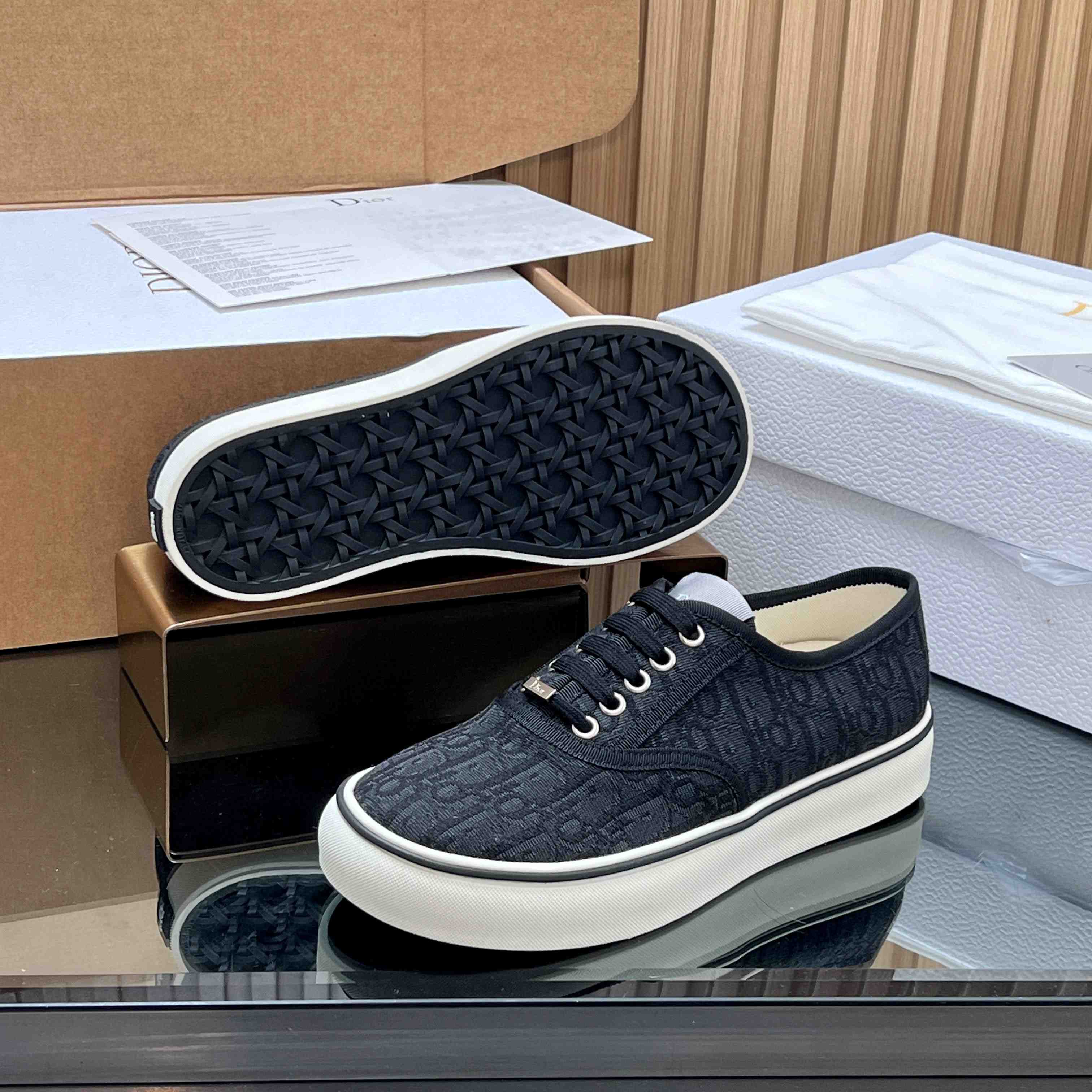 Dior Saltwind Sneaker - FashionPlug