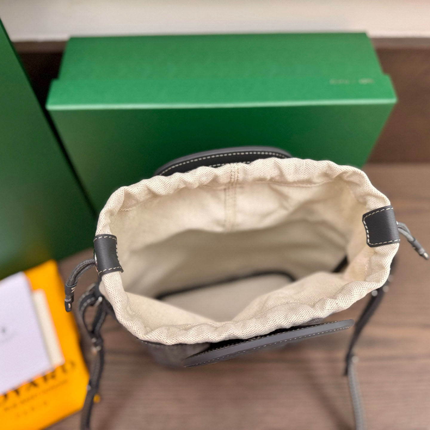 Goyard Beluga Mini Bag - FashionPlug