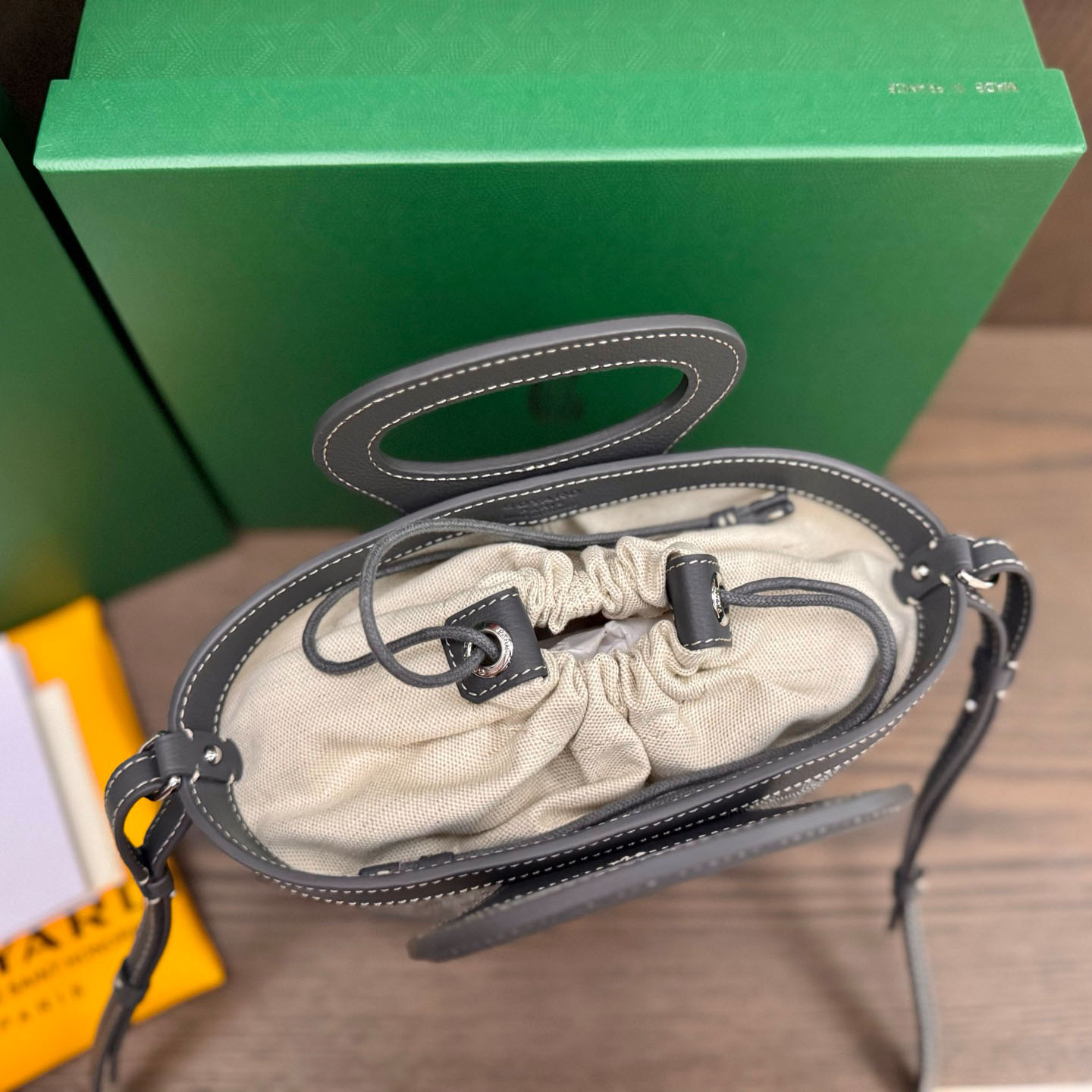 Goyard Beluga Mini Bag - FashionPlug