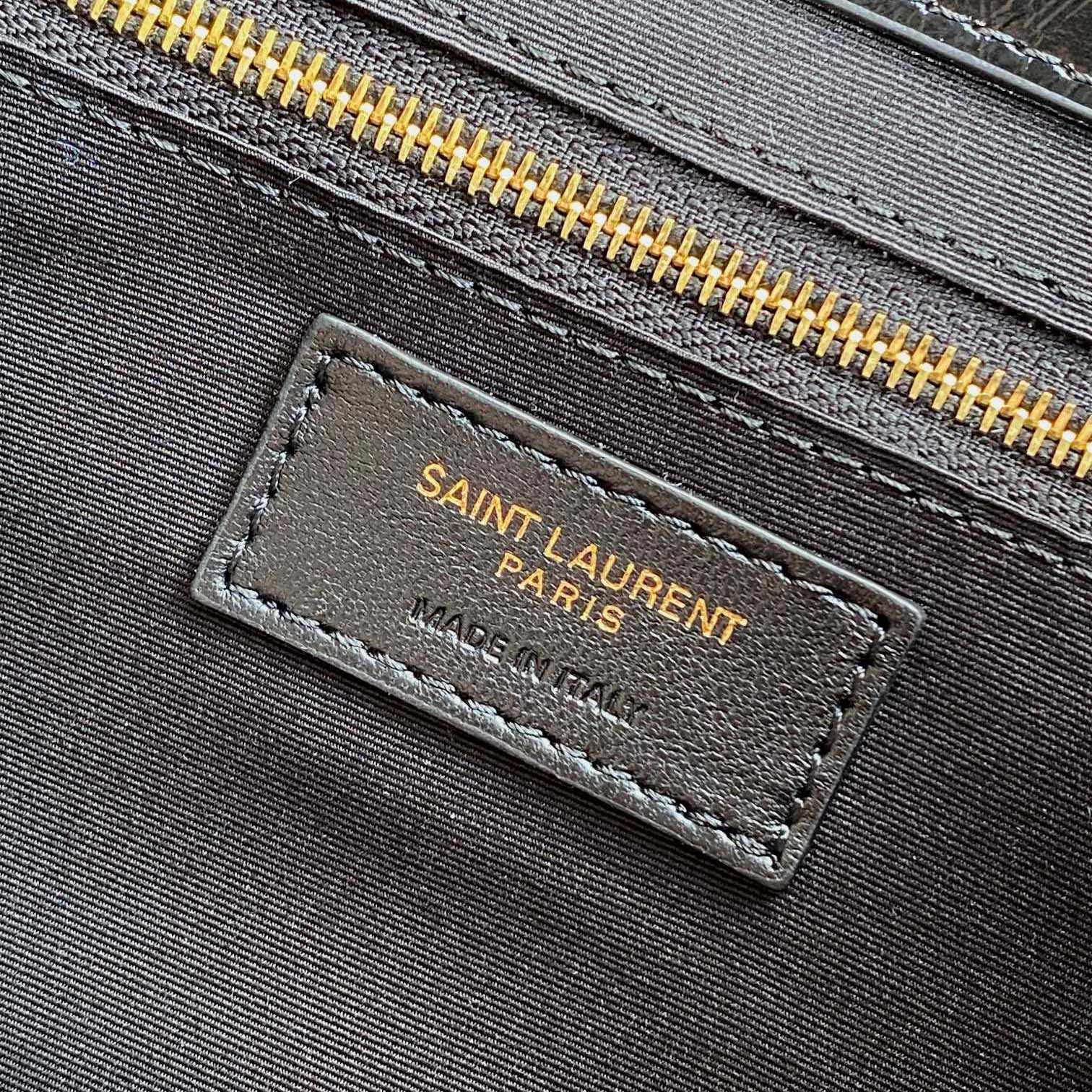 Saint Laurent Nini Small Shopping In Vintage Leather  - FashionPlug