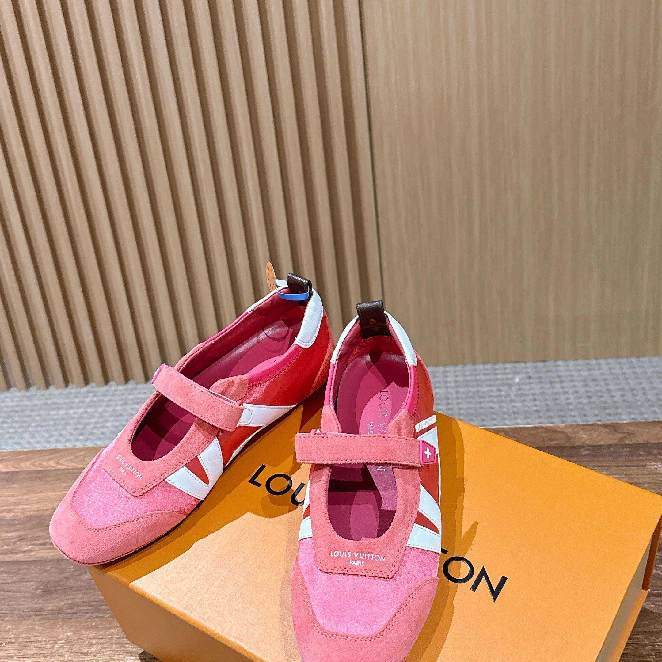 Louis Vuitton LV Sneakerina Mary Jane   1AJOZK - FashionPlug