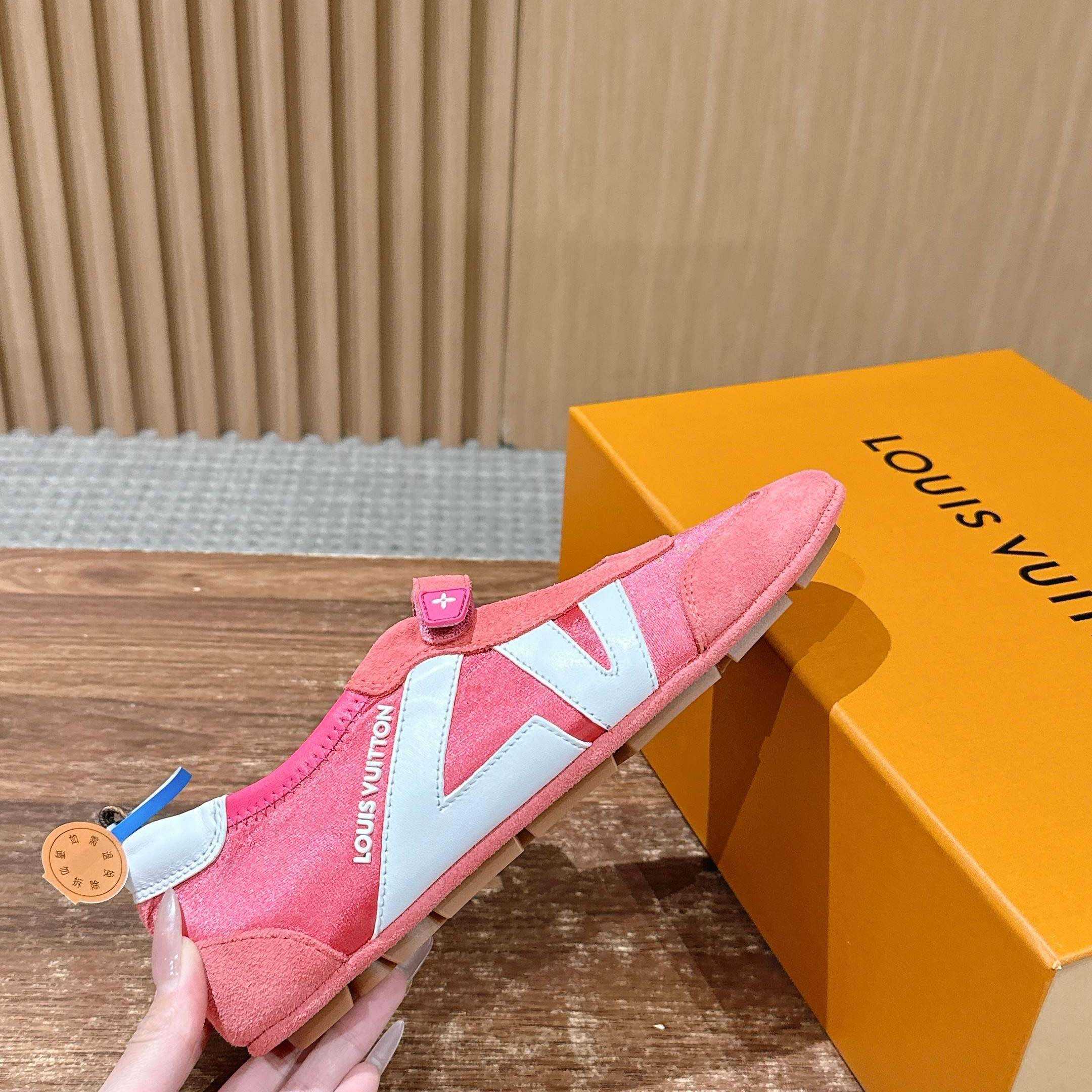 Louis Vuitton LV Sneakerina Mary Jane   1AJOZK - FashionPlug