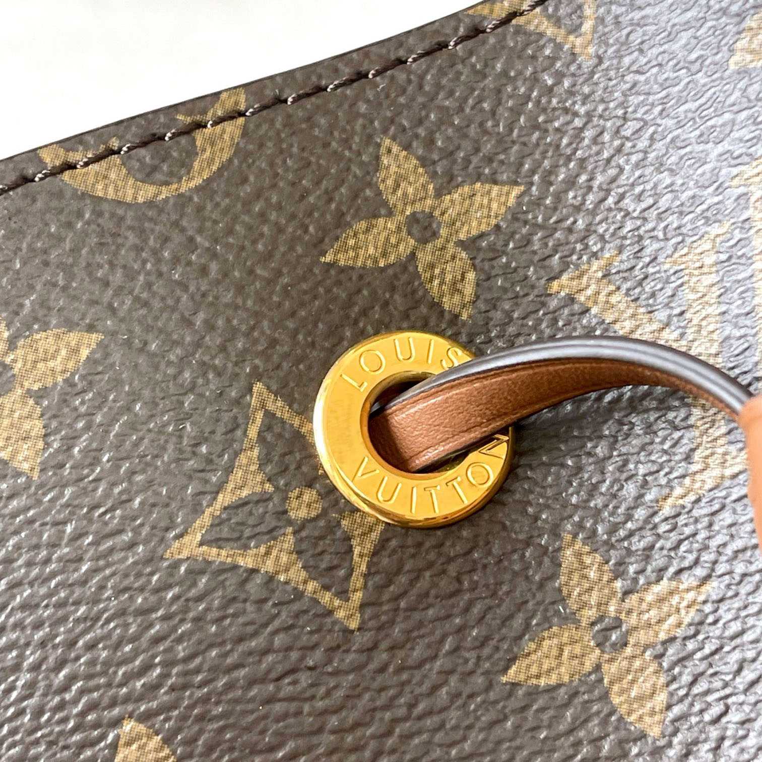 Louis Vuitton NéoNoé MM M44887 - FashionPlug