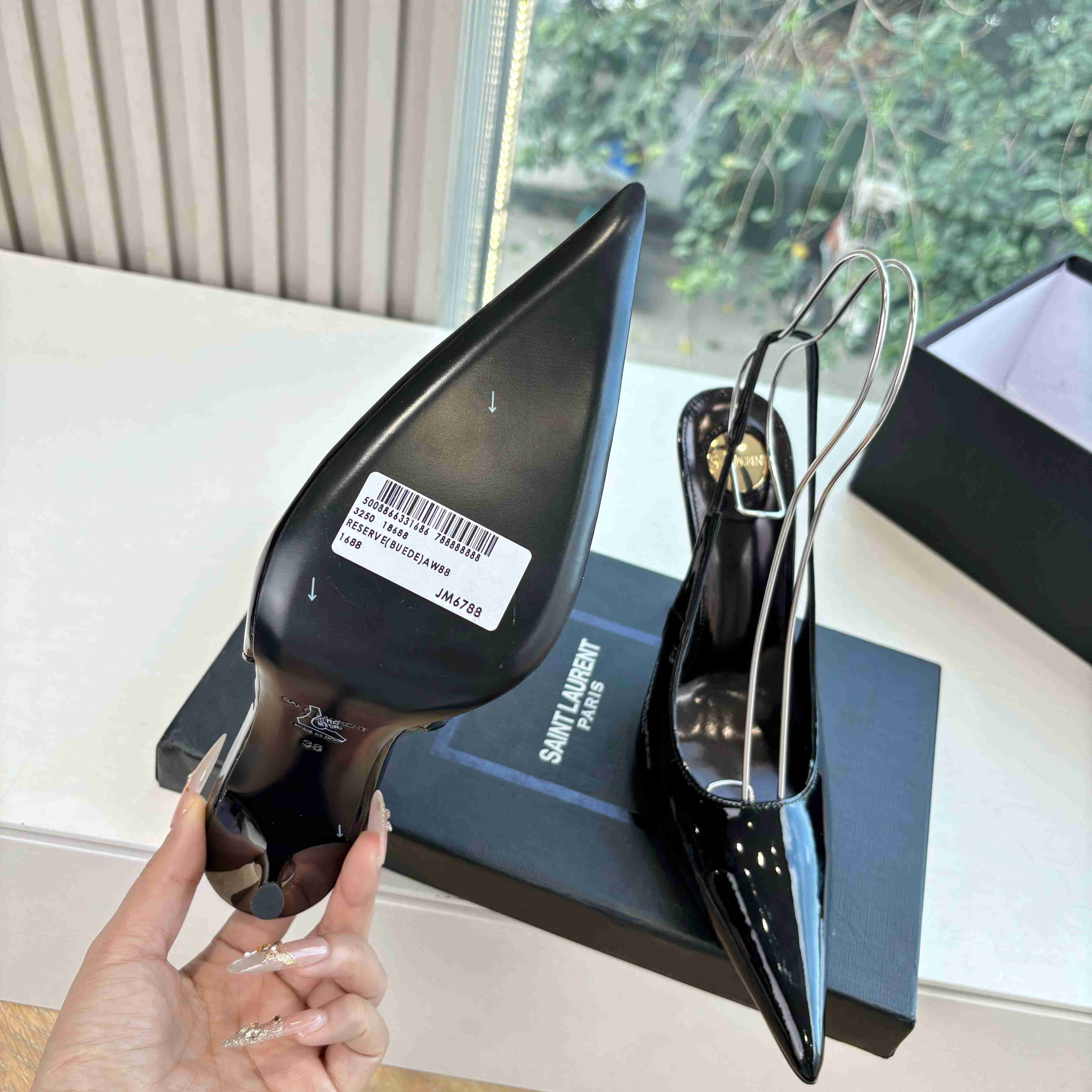 Saint Laurent GUERMANTES Slingback Pumps In Patent Leather - FashionPlug