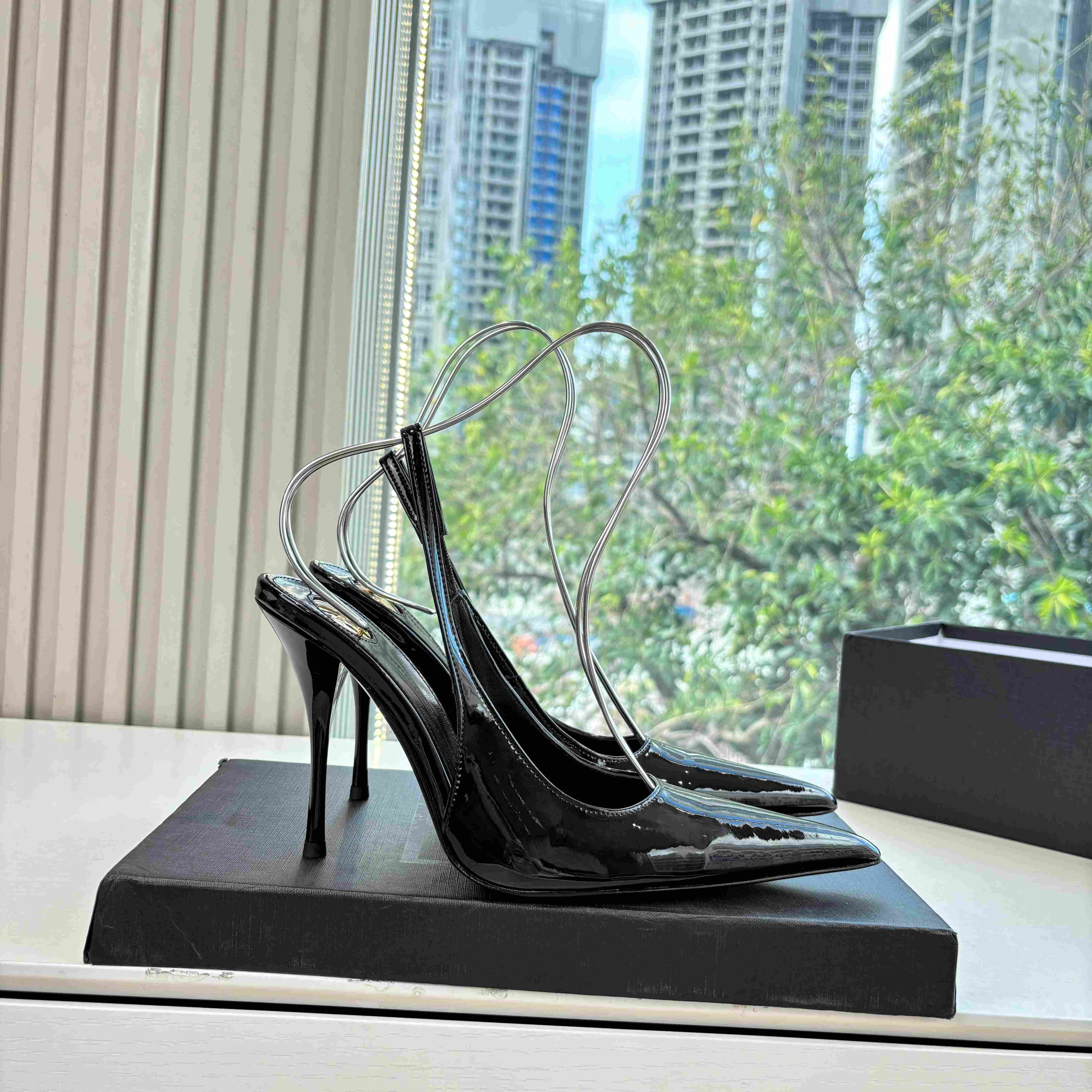 Saint Laurent GUERMANTES Slingback Pumps In Patent Leather - FashionPlug