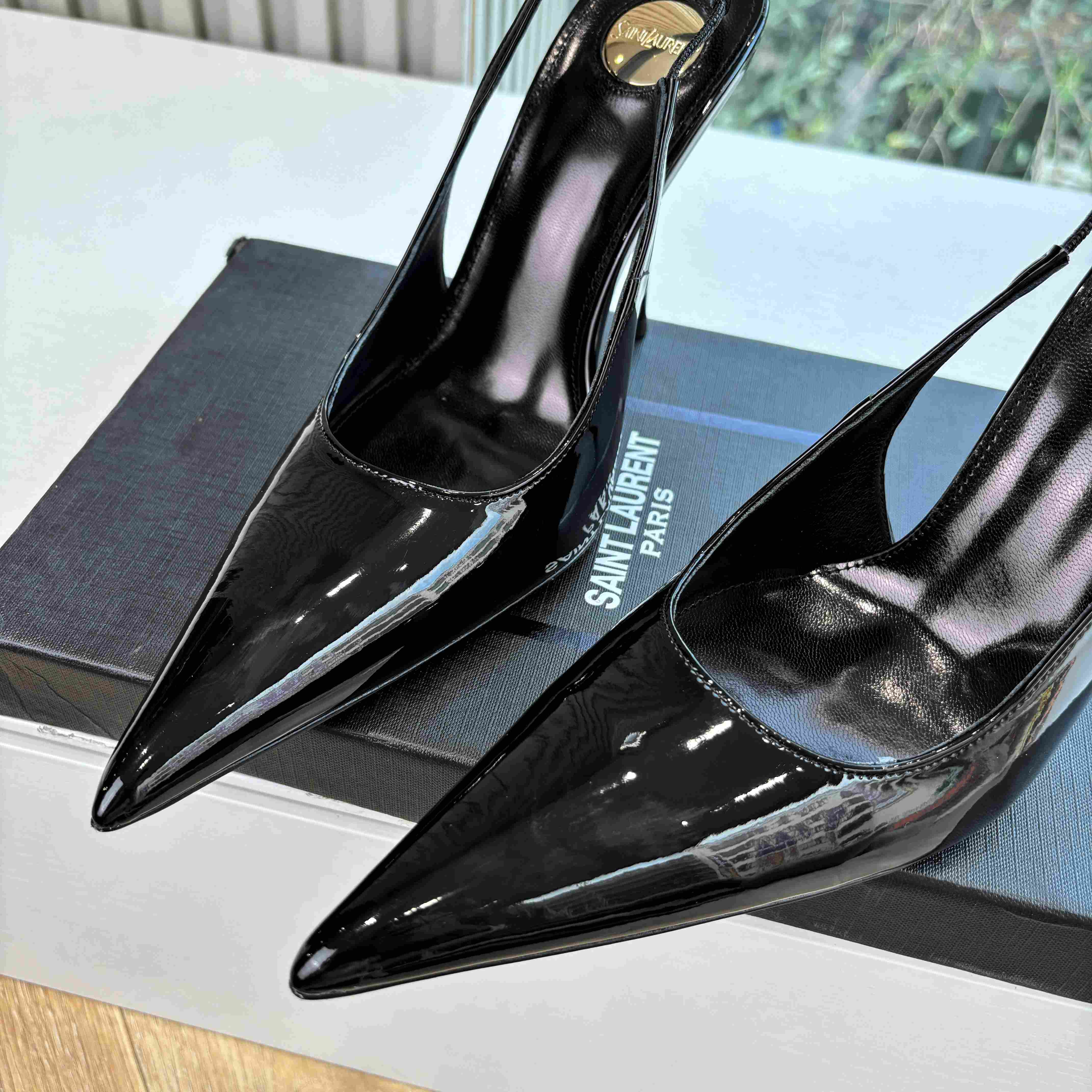 Saint Laurent GUERMANTES Slingback Pumps In Patent Leather - FashionPlug