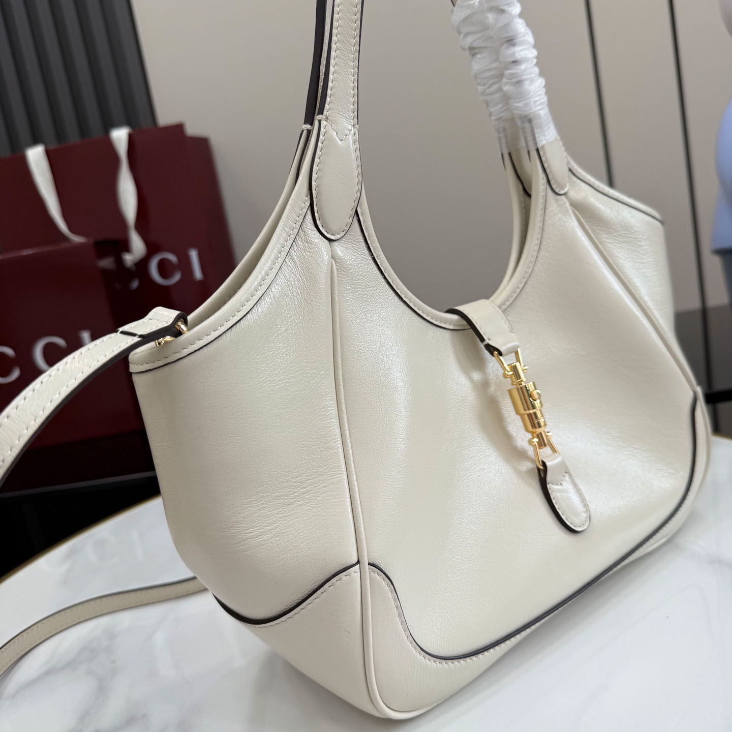 Gucci Mercato Small Tote Bag 866646 - FashionPlug