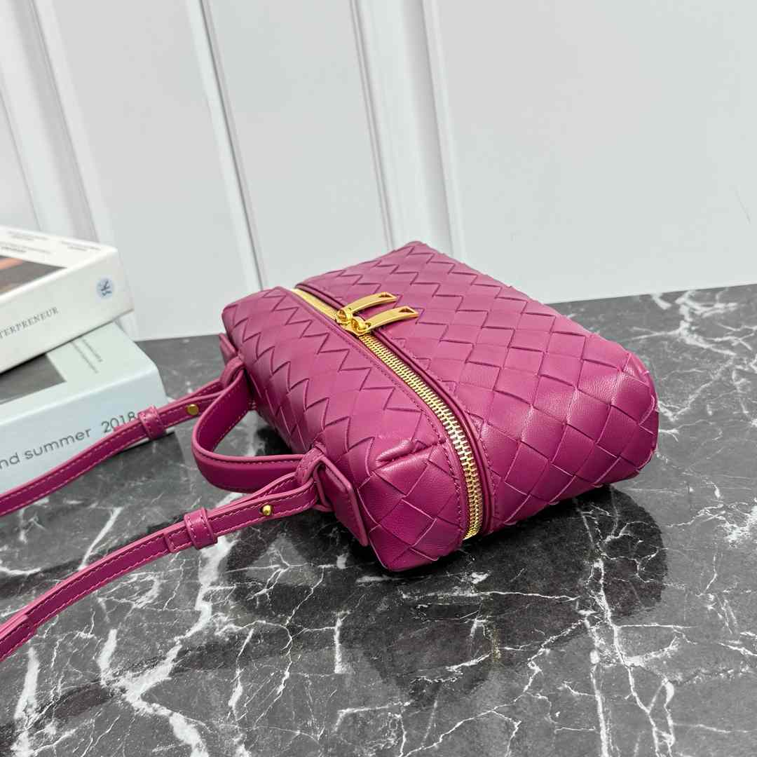 Bottega Veneta Bang Bang - FashionPlug