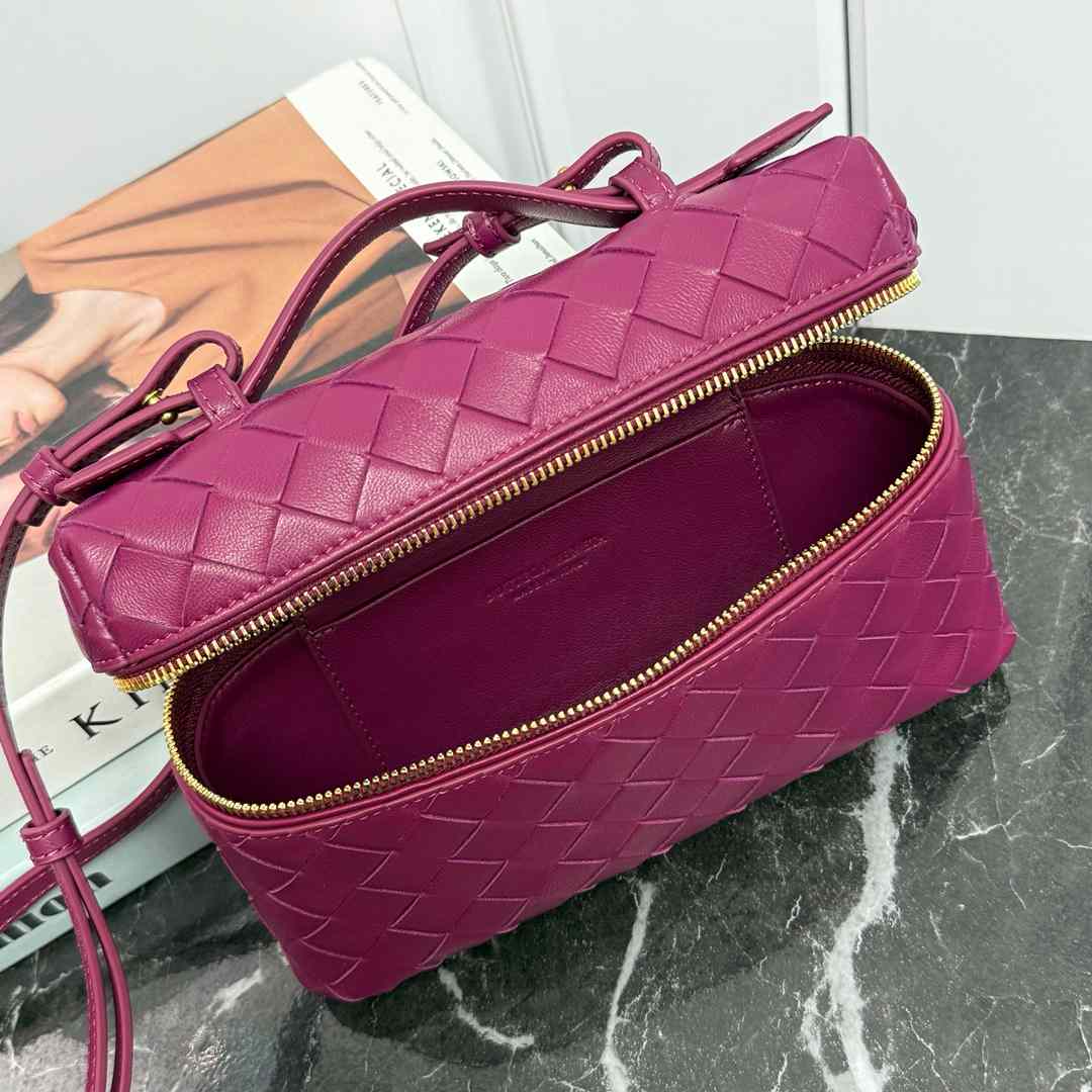Bottega Veneta Bang Bang - FashionPlug
