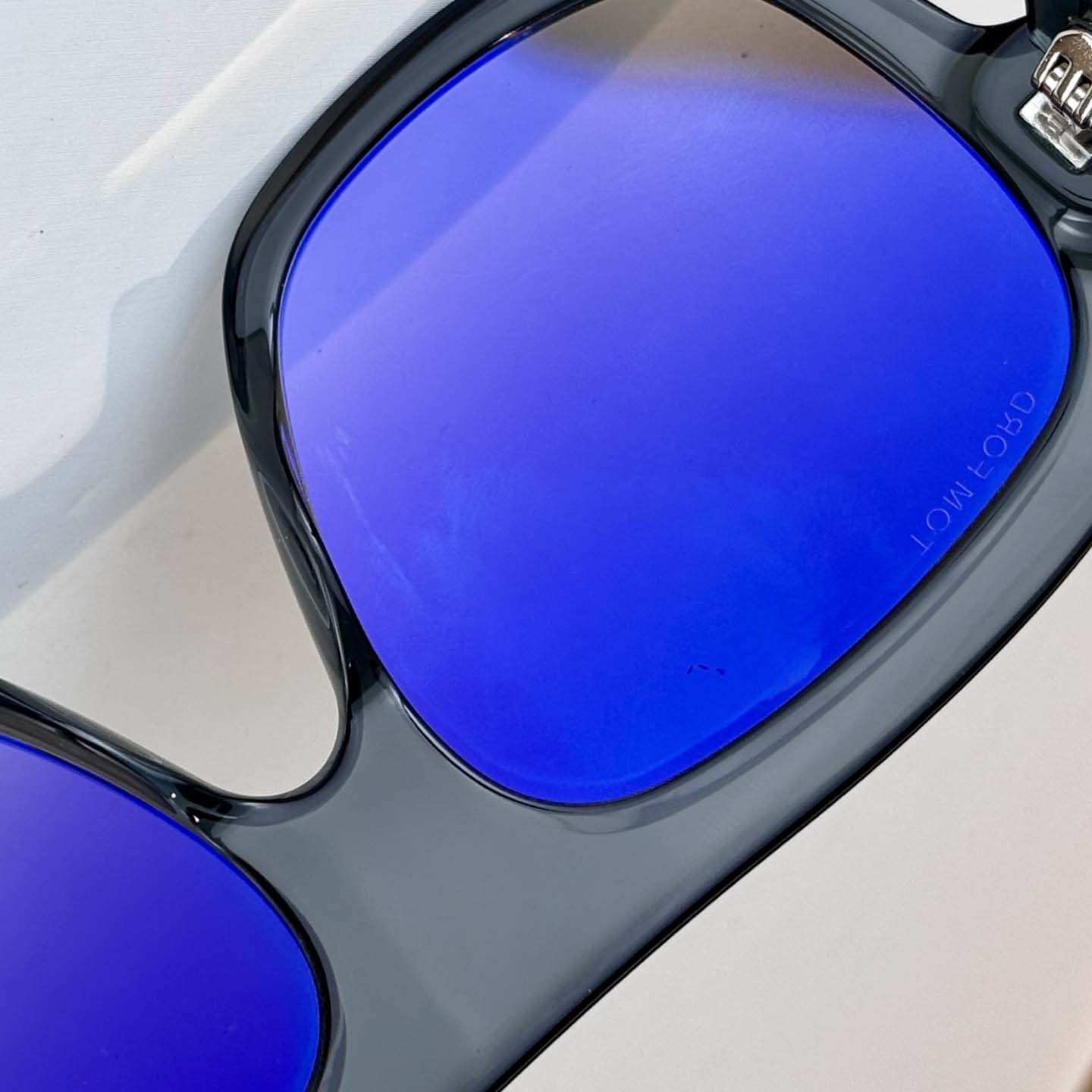 Tom Ford FT1324 Sunglasses - FashionPlug