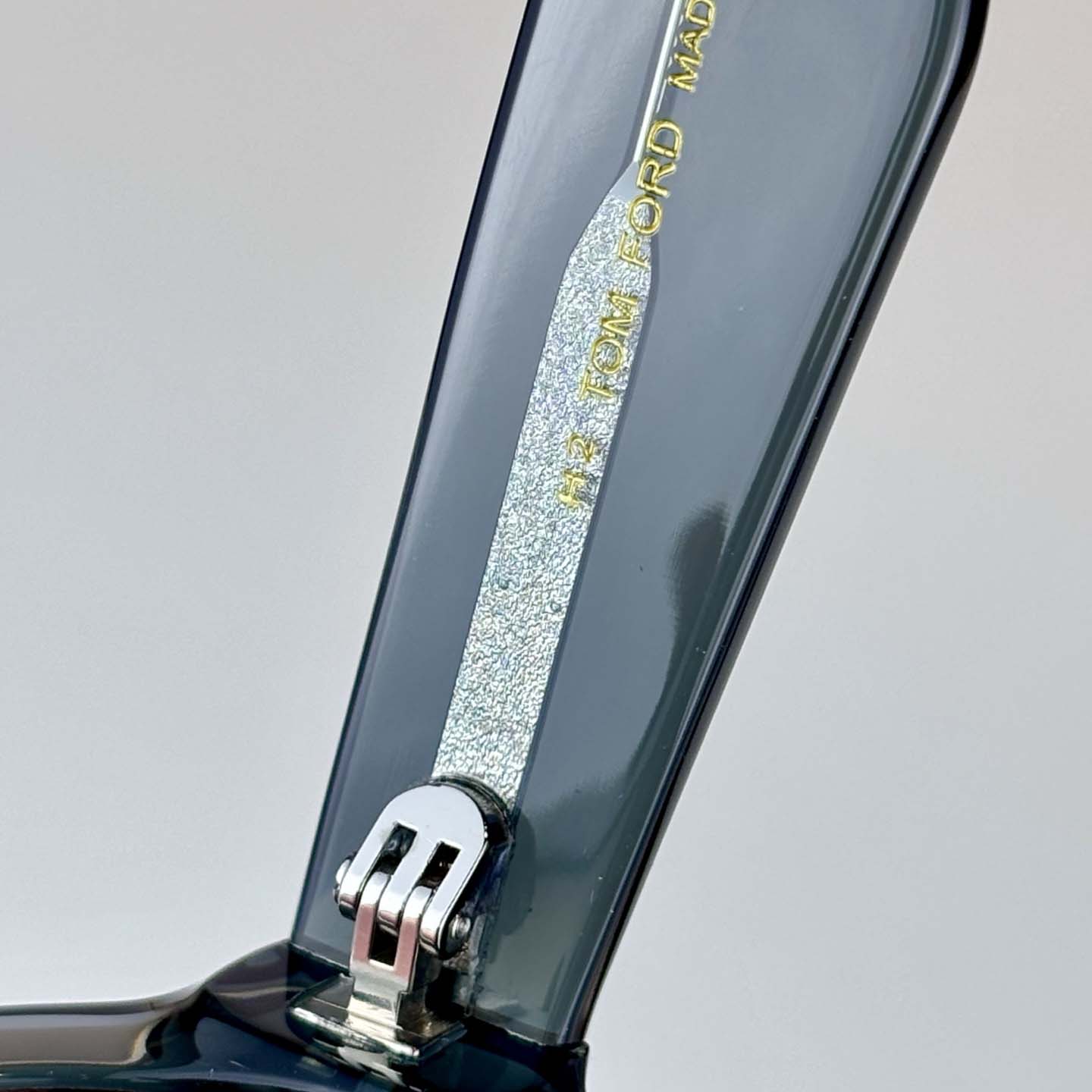 Tom Ford FT1324 Sunglasses - FashionPlug