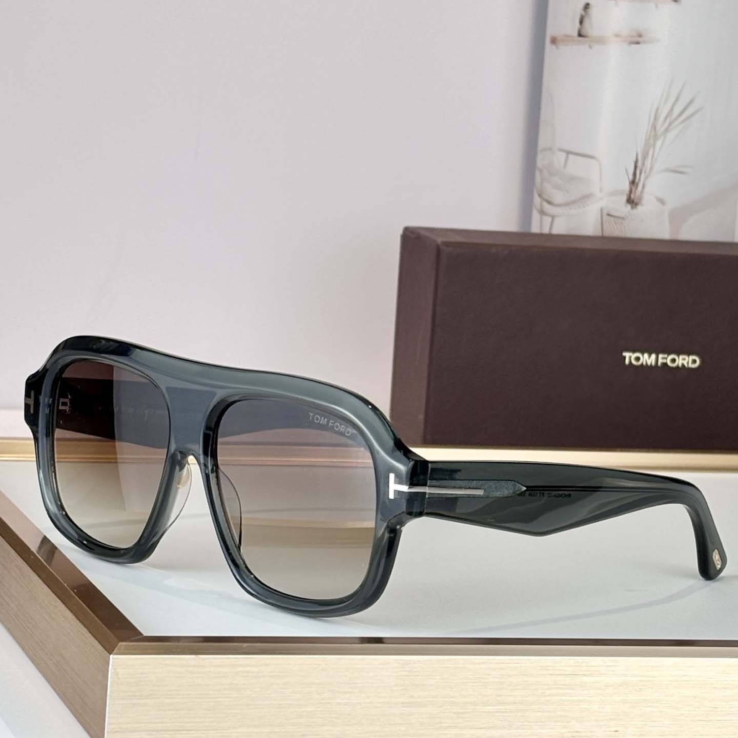 Tom Ford FT1324 Sunglasses - FashionPlug