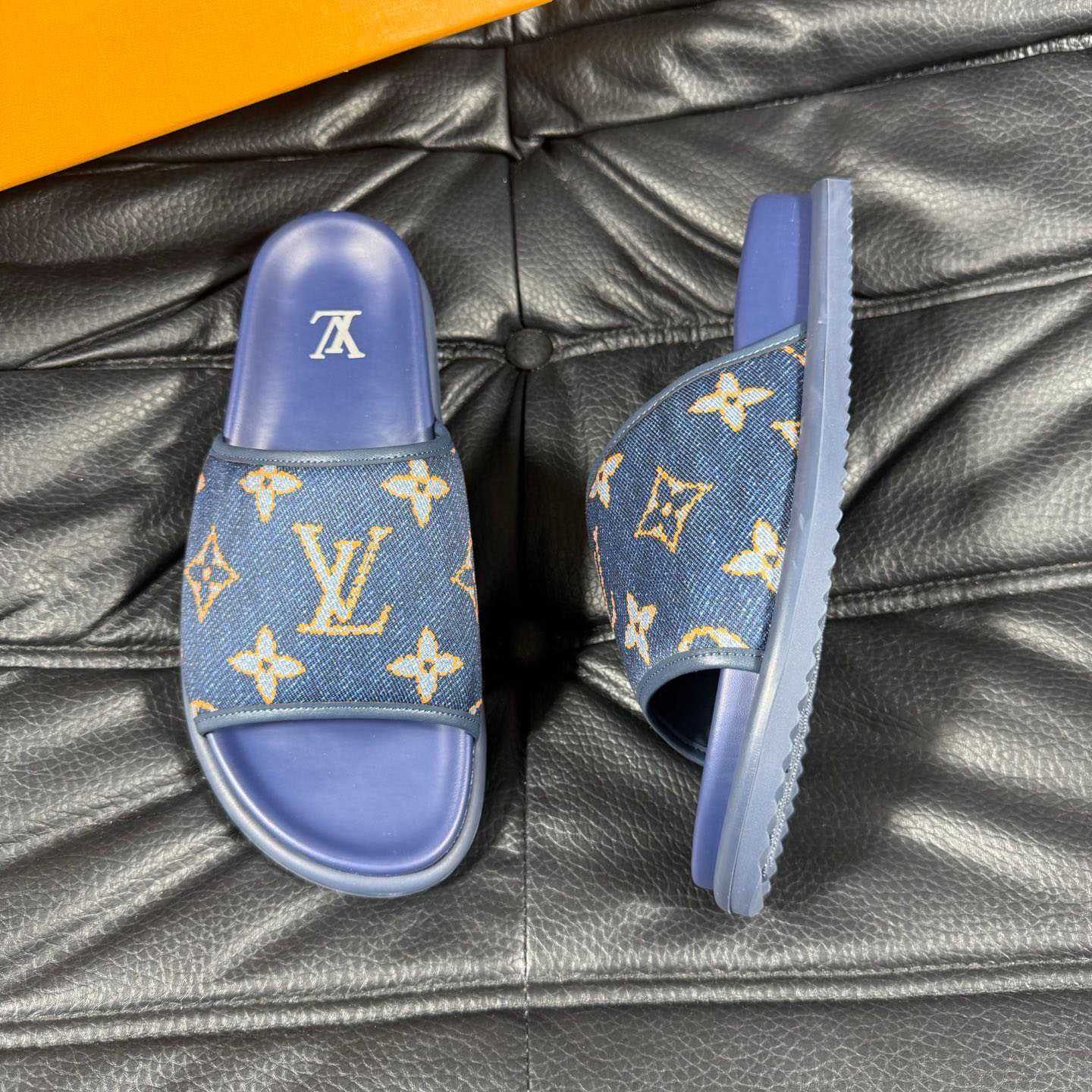 Louis Vuitton Miami Mule 1AIZRE - FashionPlug
