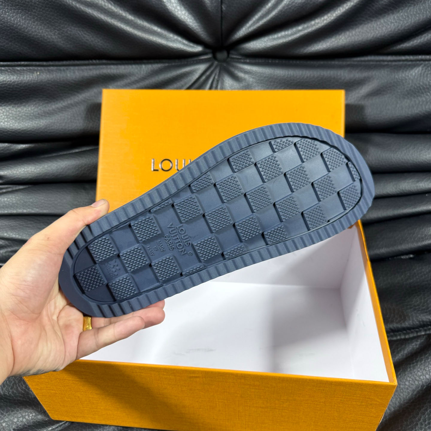 Louis Vuitton Miami Mule 1AIZRE - FashionPlug