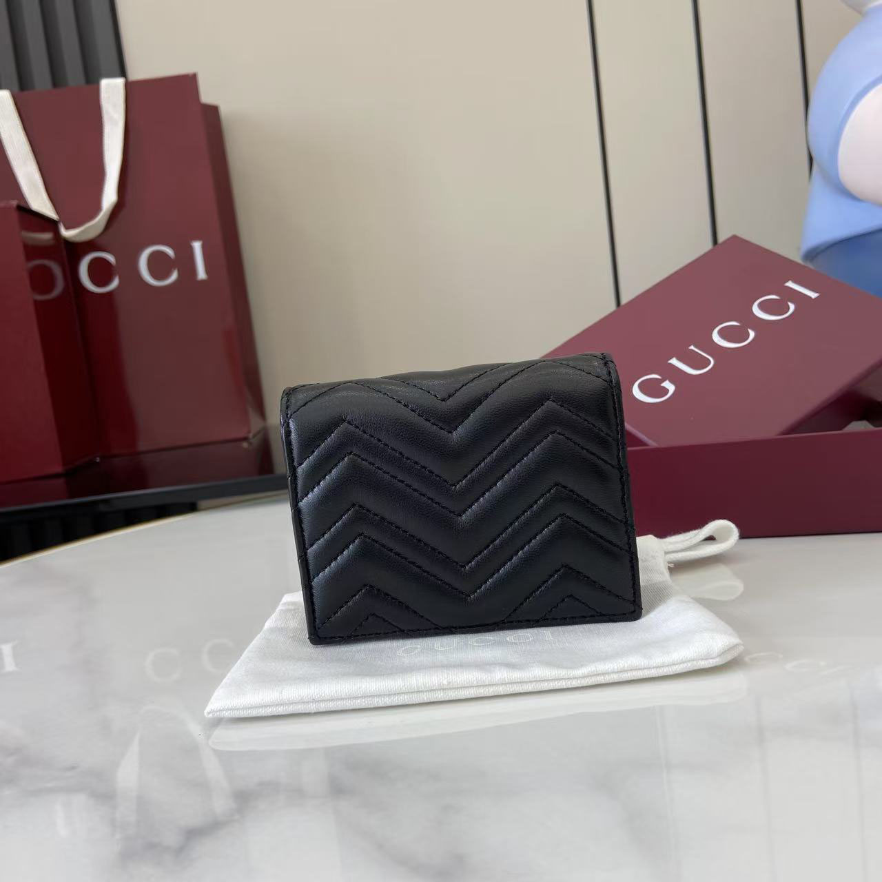 Gucci GG Marmont Card Case Wallet 466492 - FashionPlug