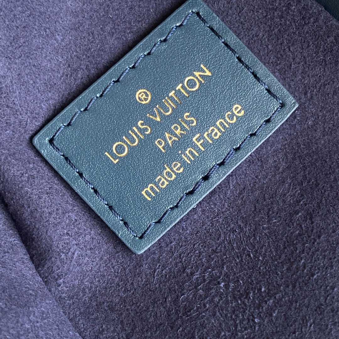 Louis Vuitton Side Trunk MM M15226 - FashionPlug