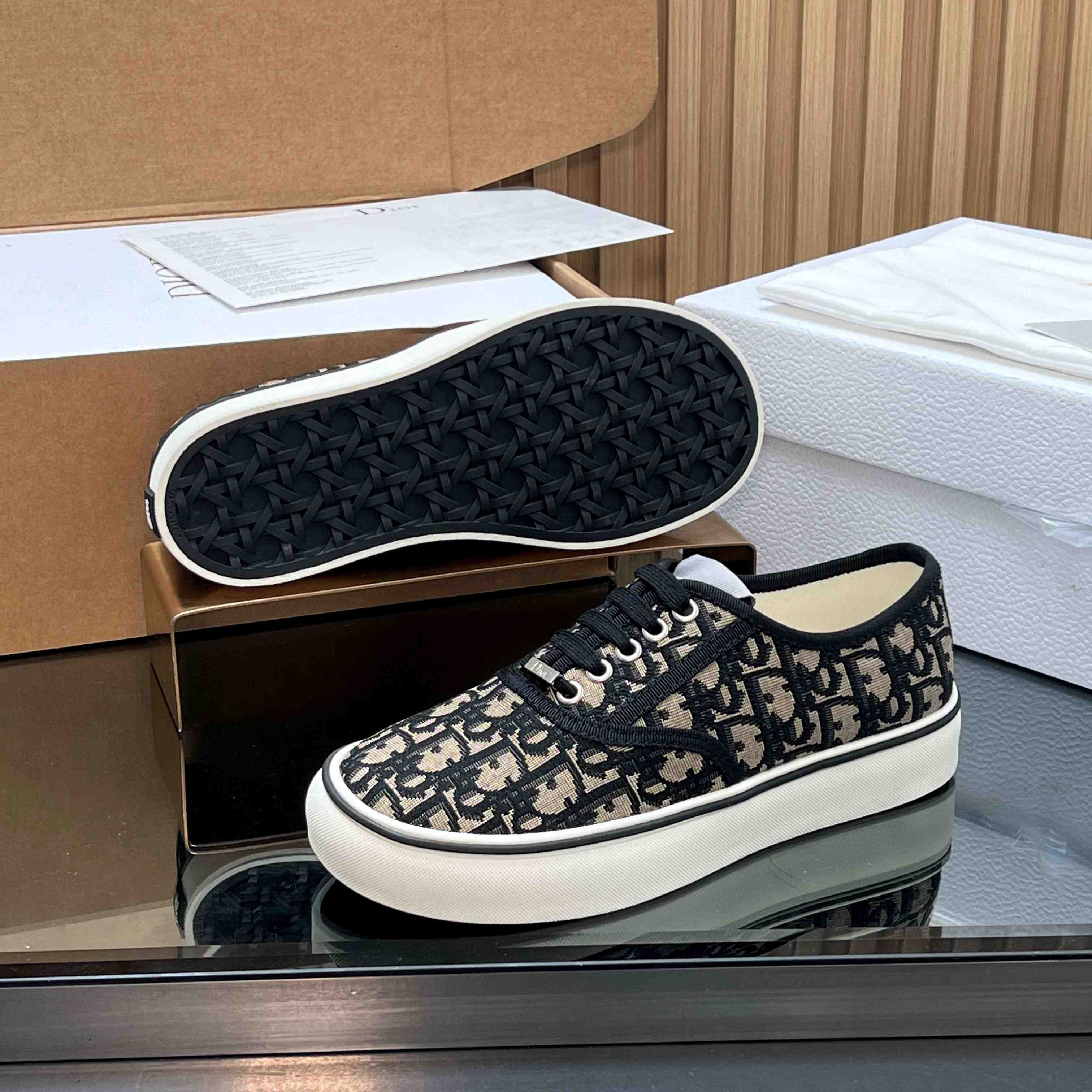 Dior Saltwind Sneaker - FashionPlug