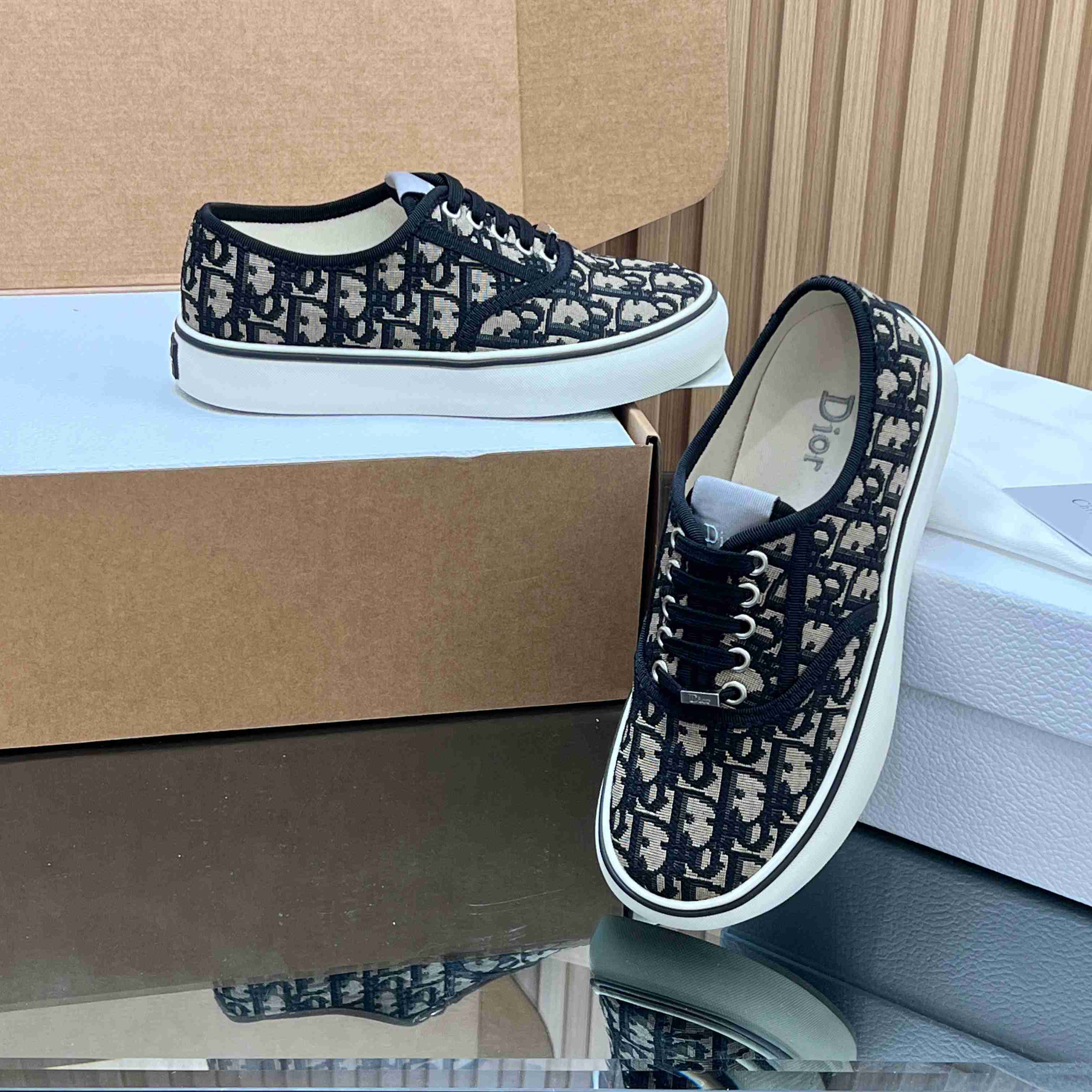 Dior Saltwind Sneaker - FashionPlug