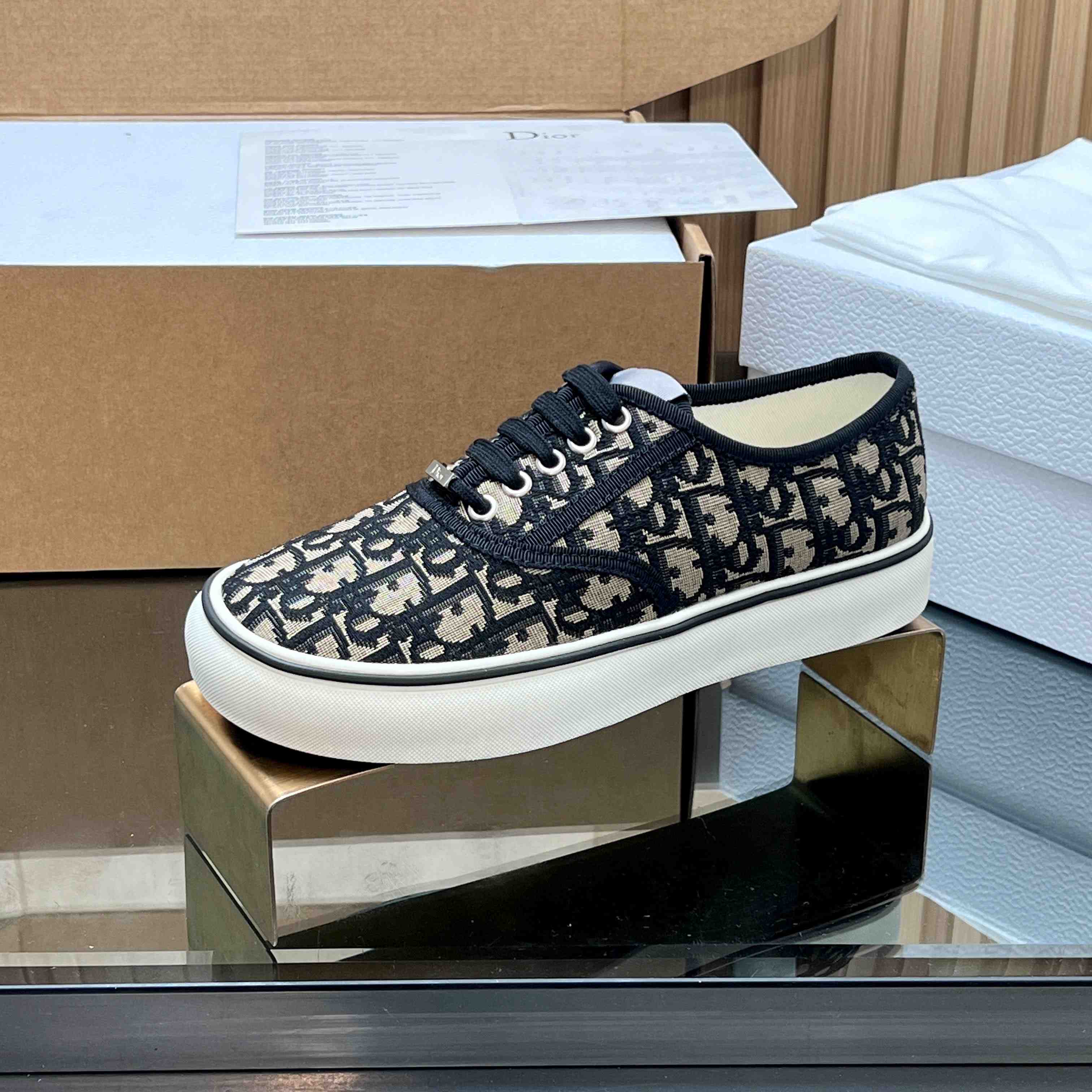 Dior Saltwind Sneaker - FashionPlug