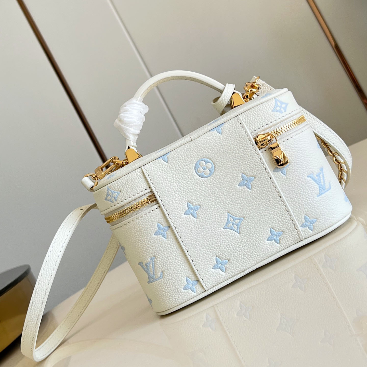 Louis Vuitton Vanity Chain Pouch M27744 - FashionPlug