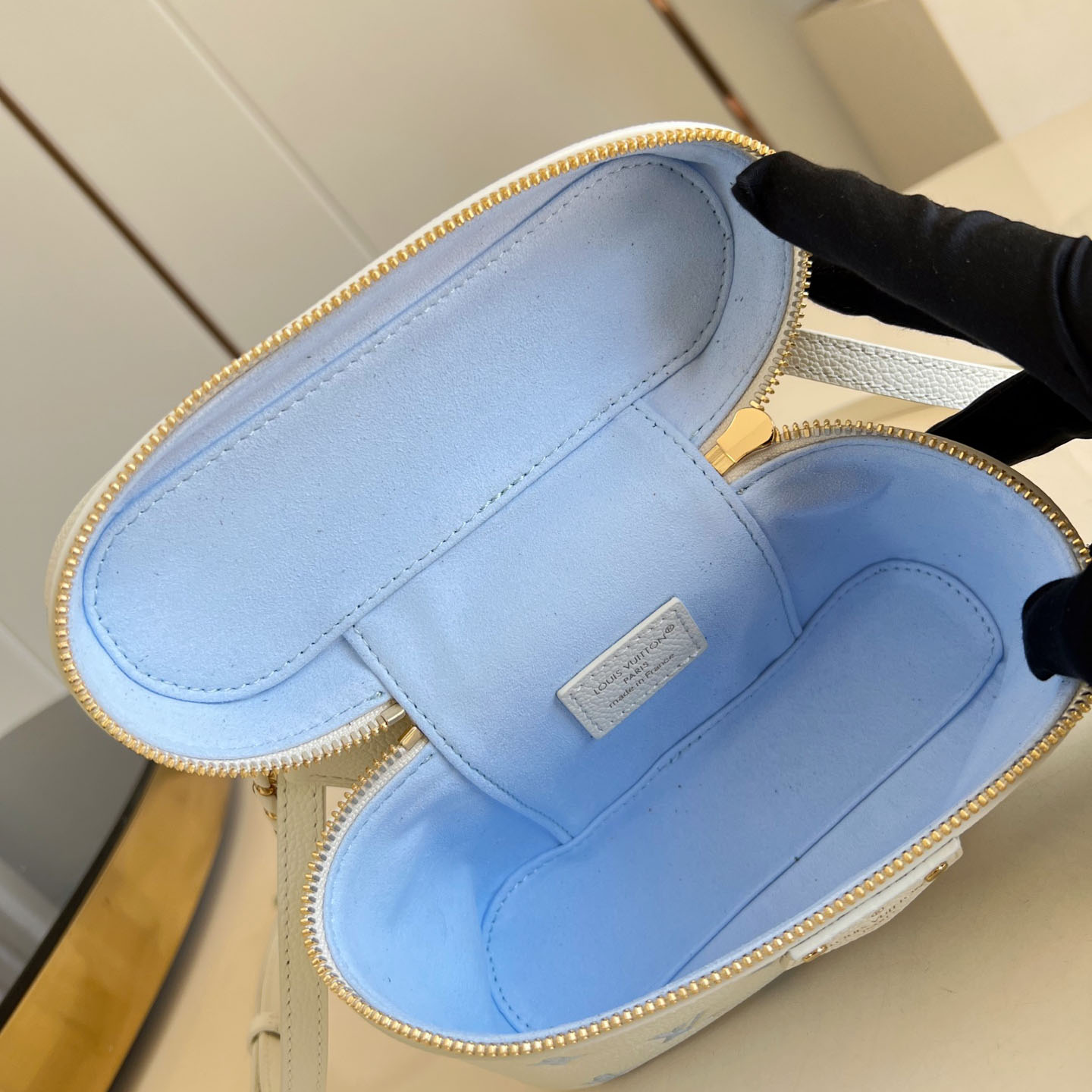 Louis Vuitton Vanity Chain Pouch M27744 - FashionPlug