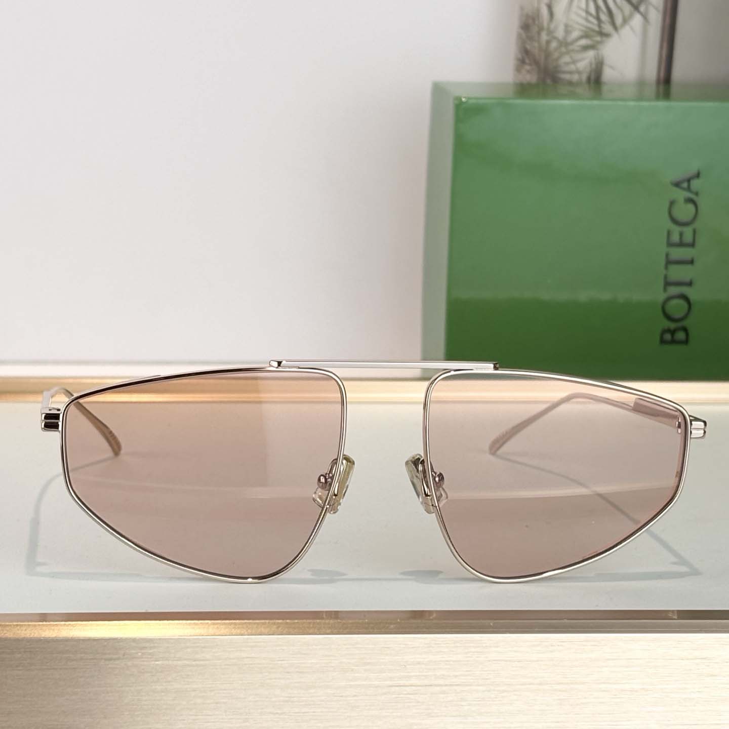 Bottega Veneta Classic Aviator Sunglasses   BV1466S - FashionPlug