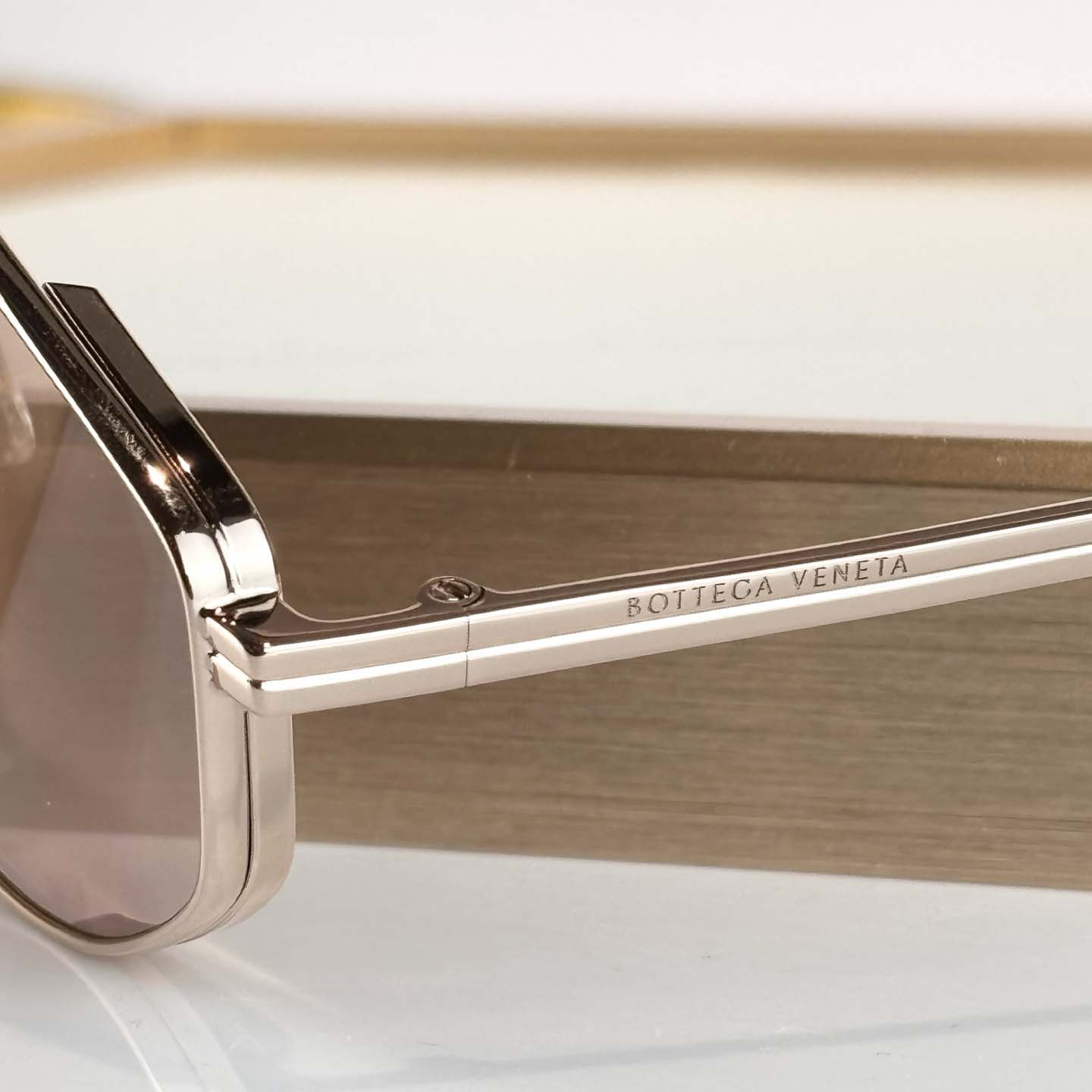 Bottega Veneta Classic Aviator Sunglasses   BV1466S - FashionPlug