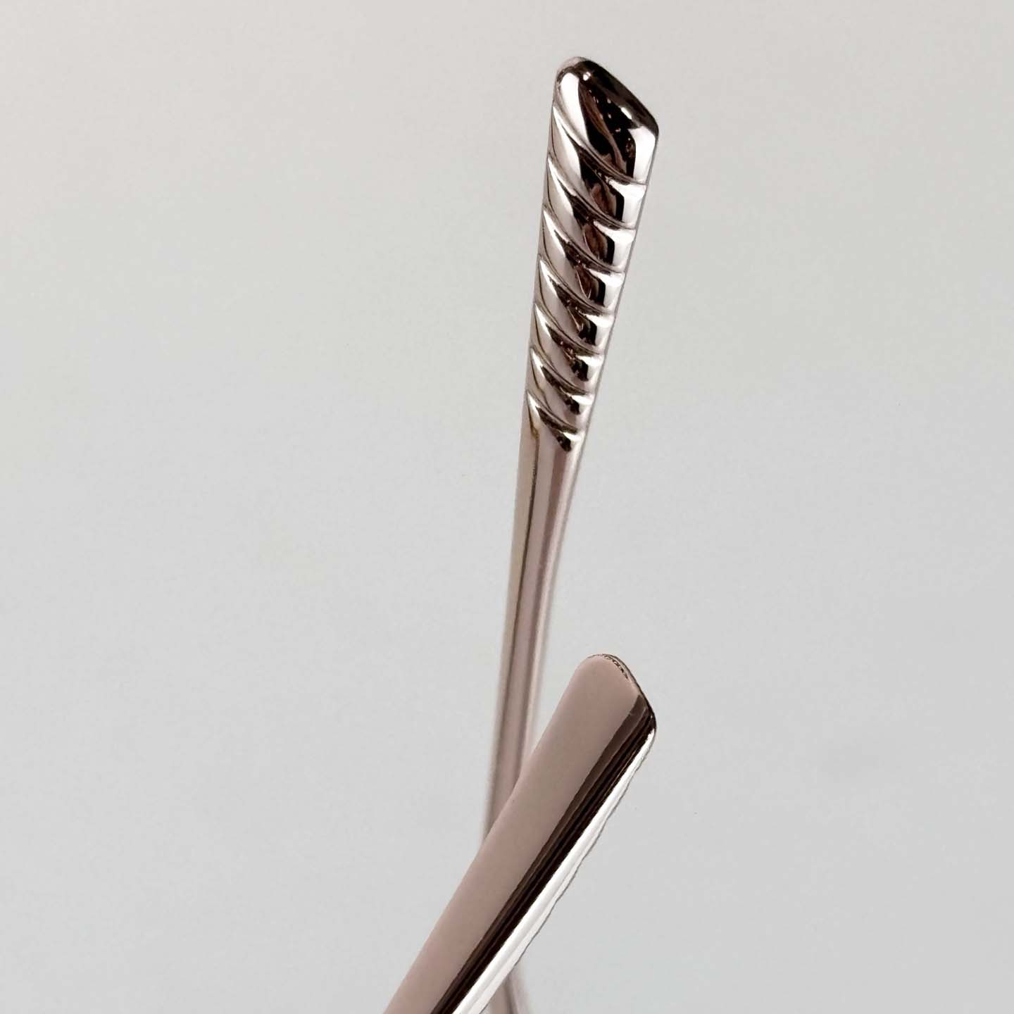 Bottega Veneta Classic Aviator Sunglasses   BV1466S - FashionPlug