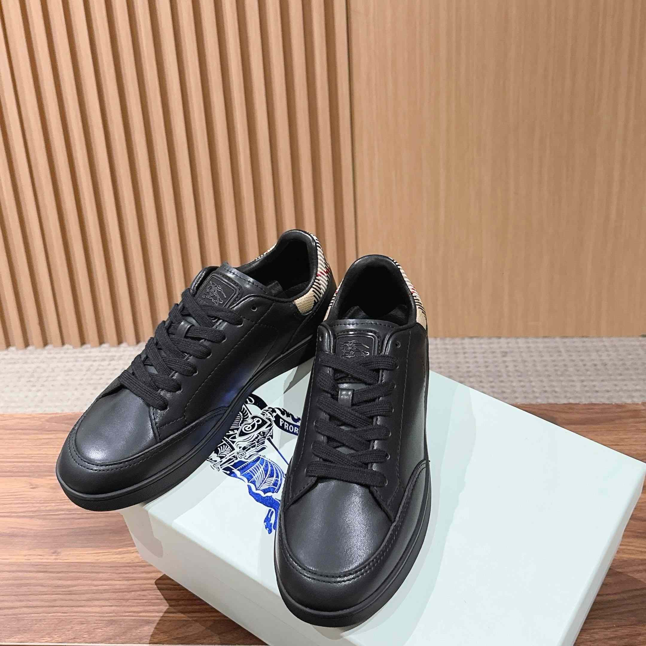 Burberry Leather Set Sneakers​ - FashionPlug