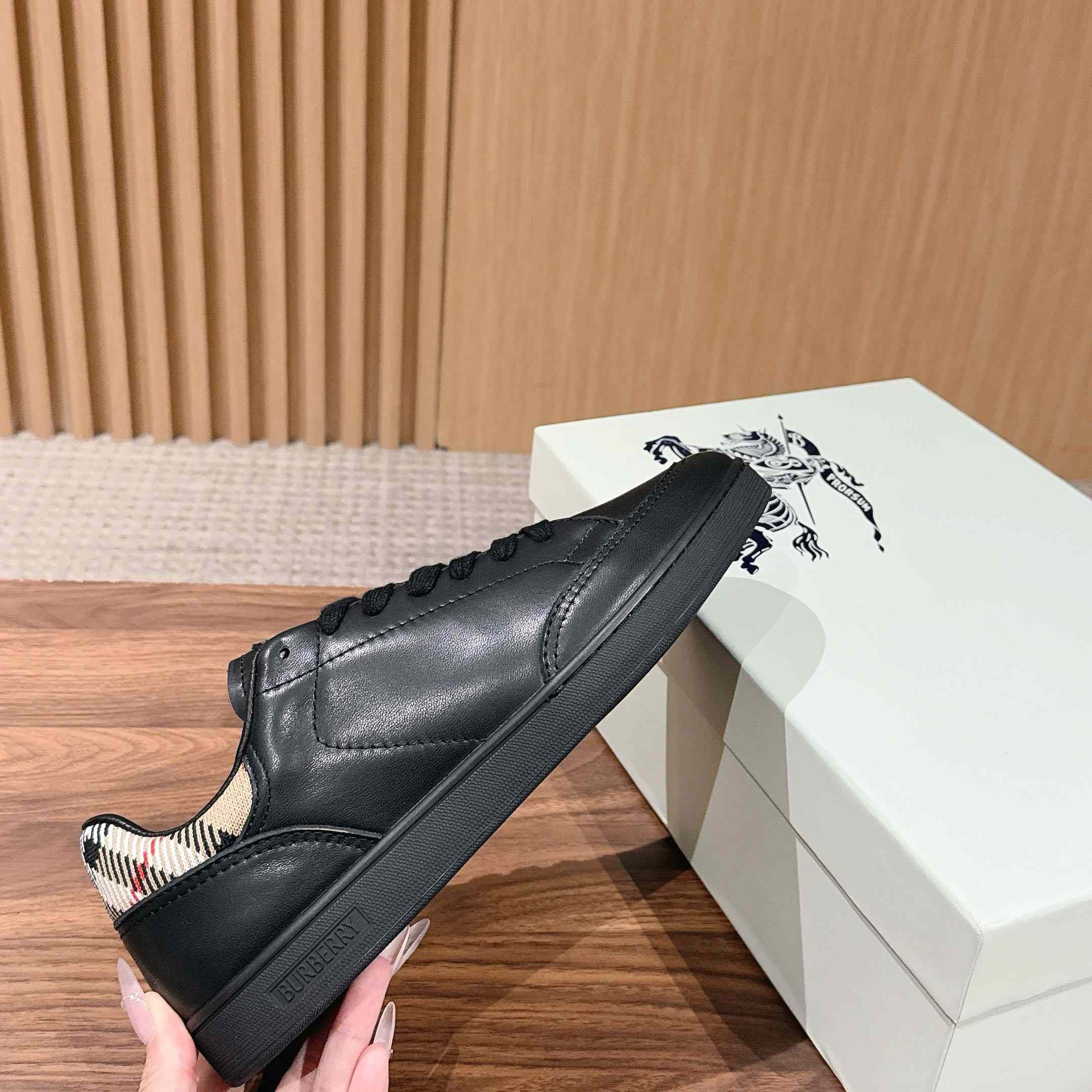 Burberry Leather Set Sneakers​ - FashionPlug