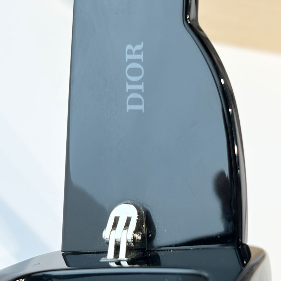 Dior LuckyCharms S1F - FashionPlug