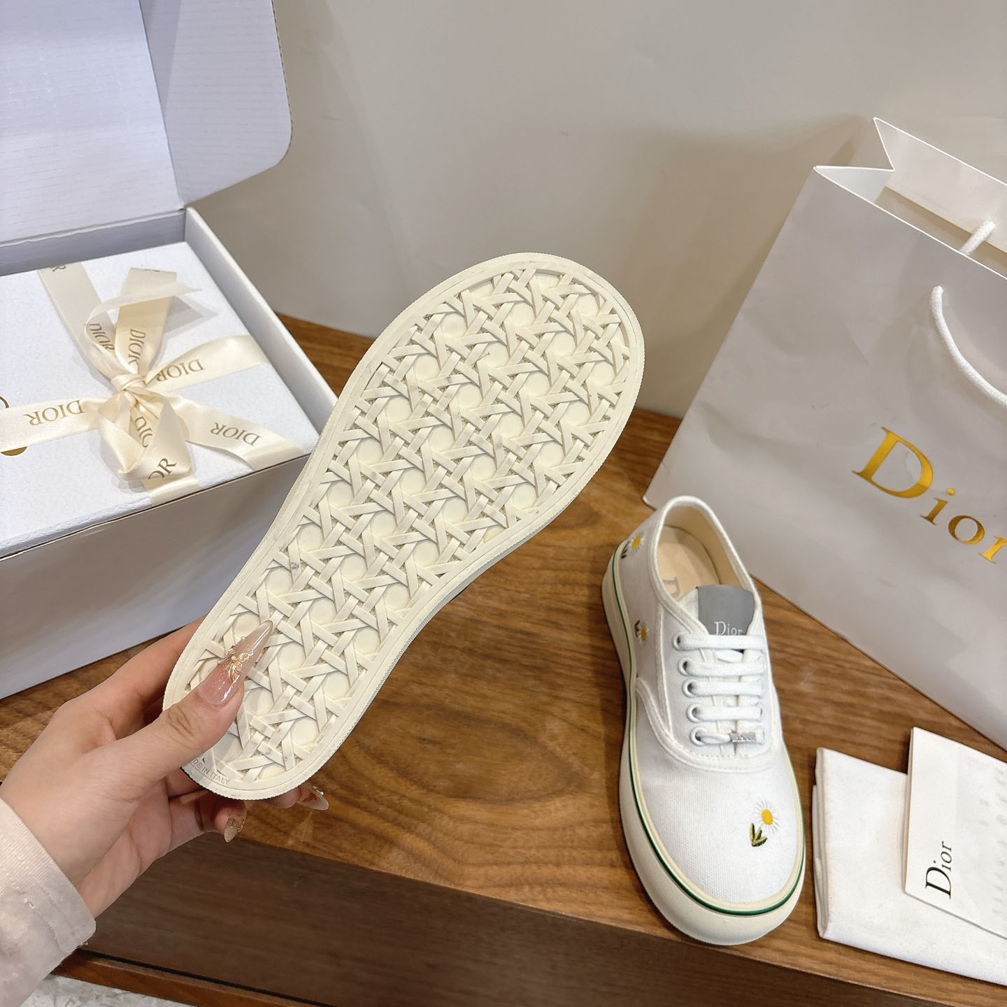 Dior Saltwind Sneaker - FashionPlug
