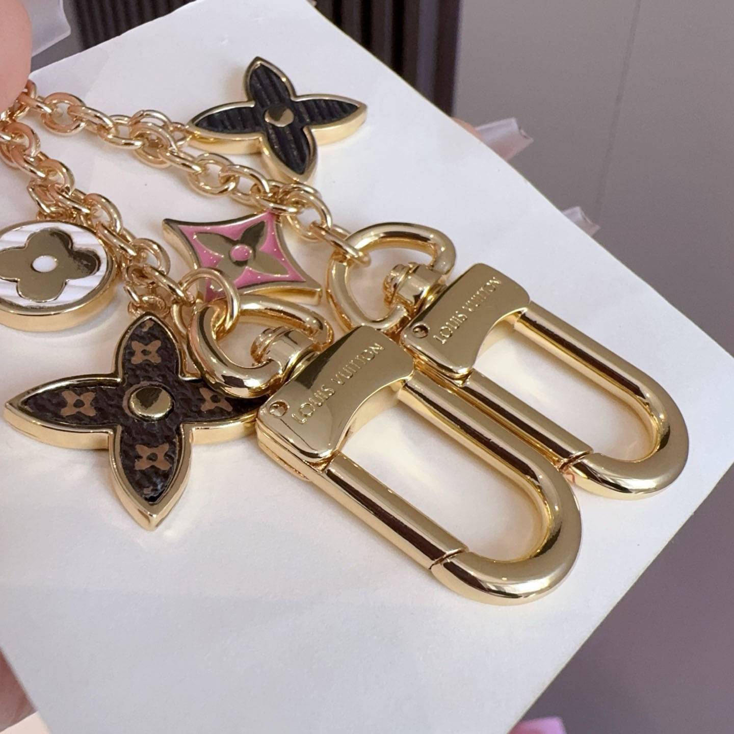 Louis Vuitton Spring Street Chain Bag Charm M01188 - FashionPlug