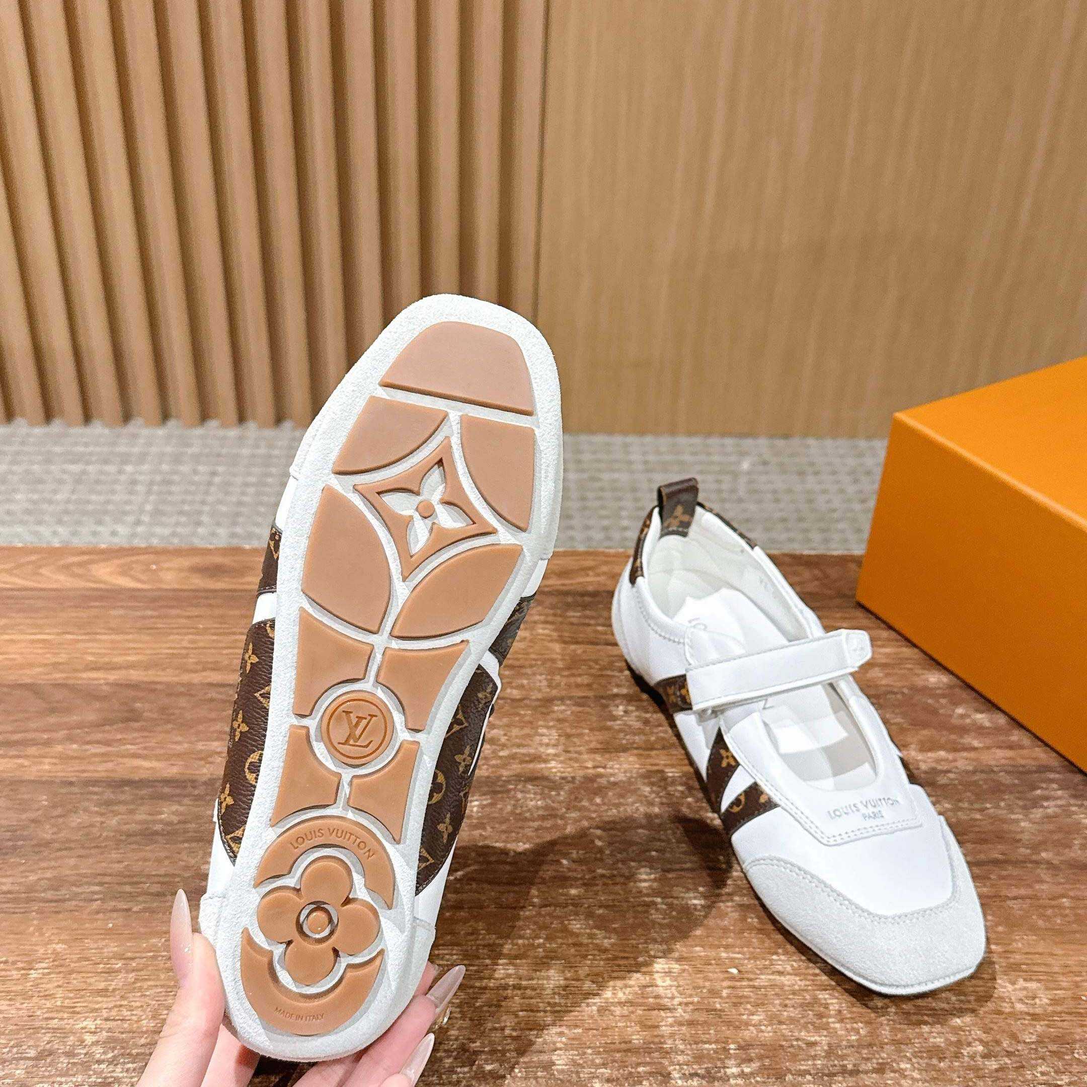 Louis Vuitton LV Sneakerina Mary Jane   1AJPF4 - FashionPlug