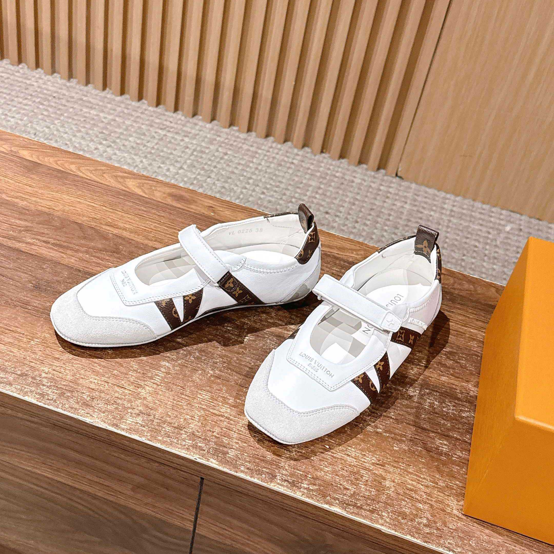 Louis Vuitton LV Sneakerina Mary Jane   1AJPF4 - FashionPlug