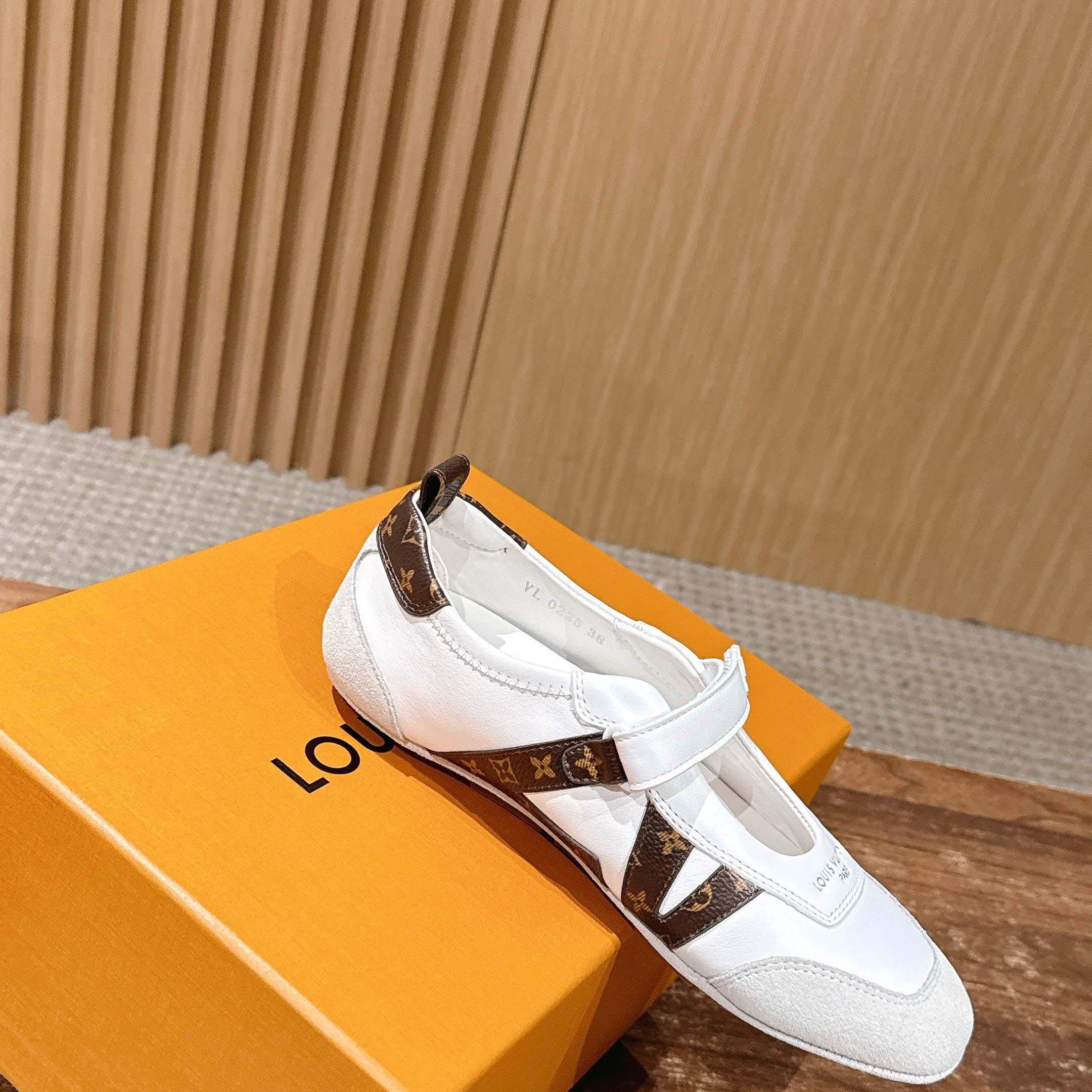 Louis Vuitton LV Sneakerina Mary Jane   1AJPF4 - FashionPlug