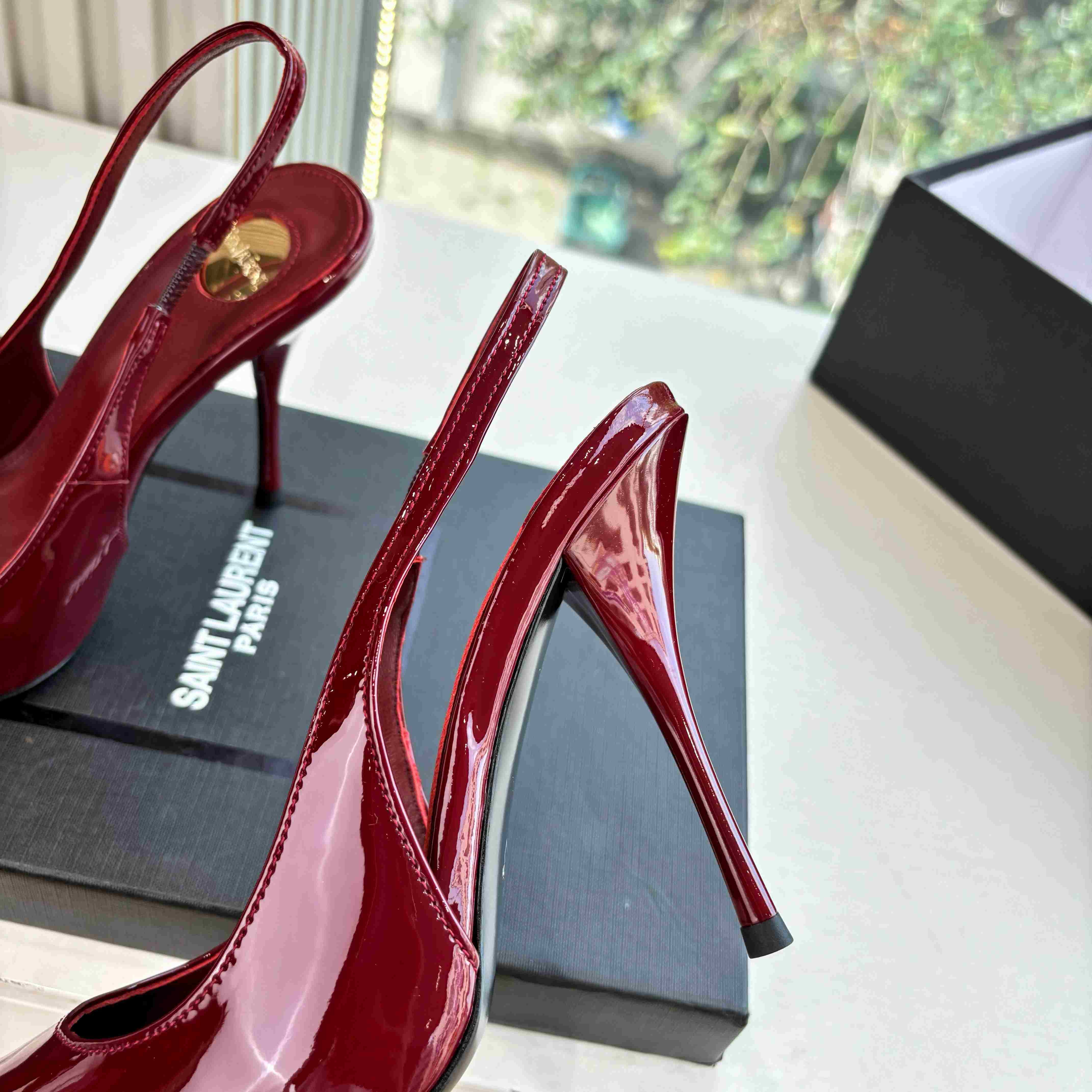 Saint Laurent GUERMANTES Slingback Pumps In Patent Leather - FashionPlug