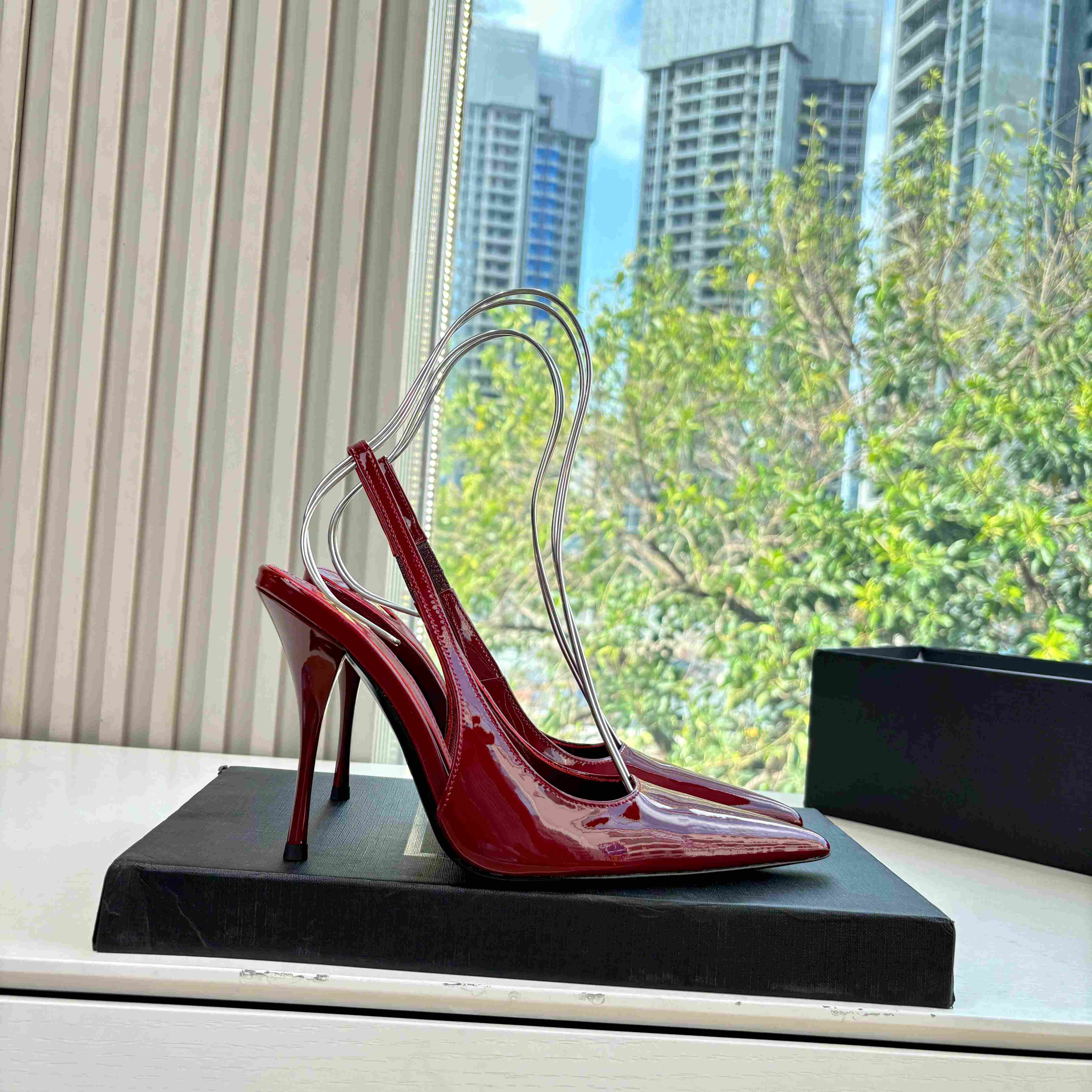 Saint Laurent GUERMANTES Slingback Pumps In Patent Leather - FashionPlug