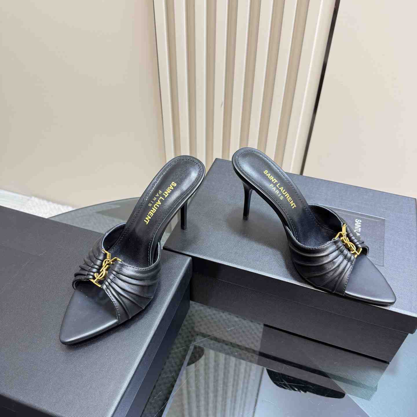 Saint Laurent BABYLONE Mules In Smooth Leather - FashionPlug