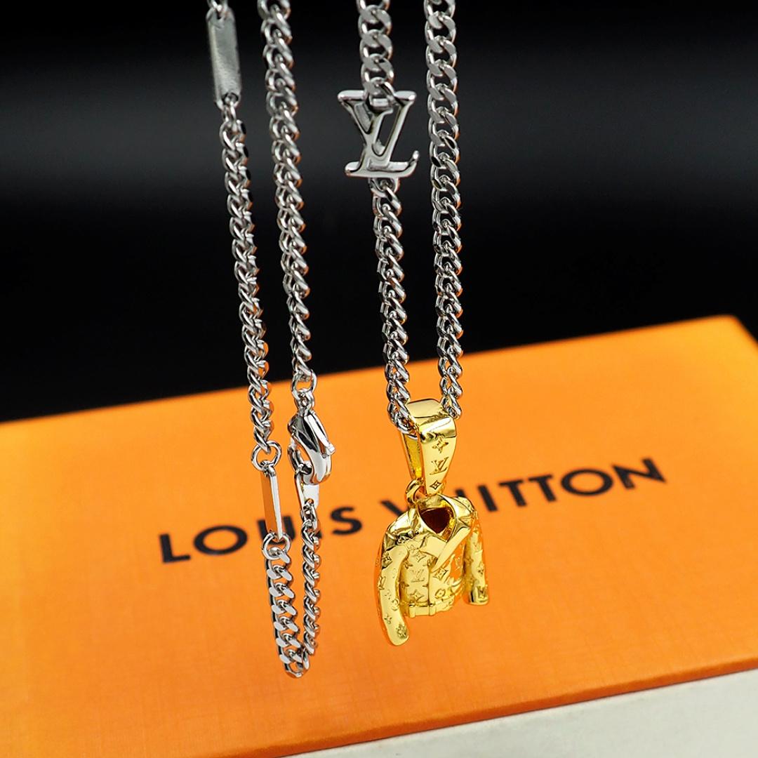 Louis Vuitton LV Jacket Charm  M03076 - FashionPlug