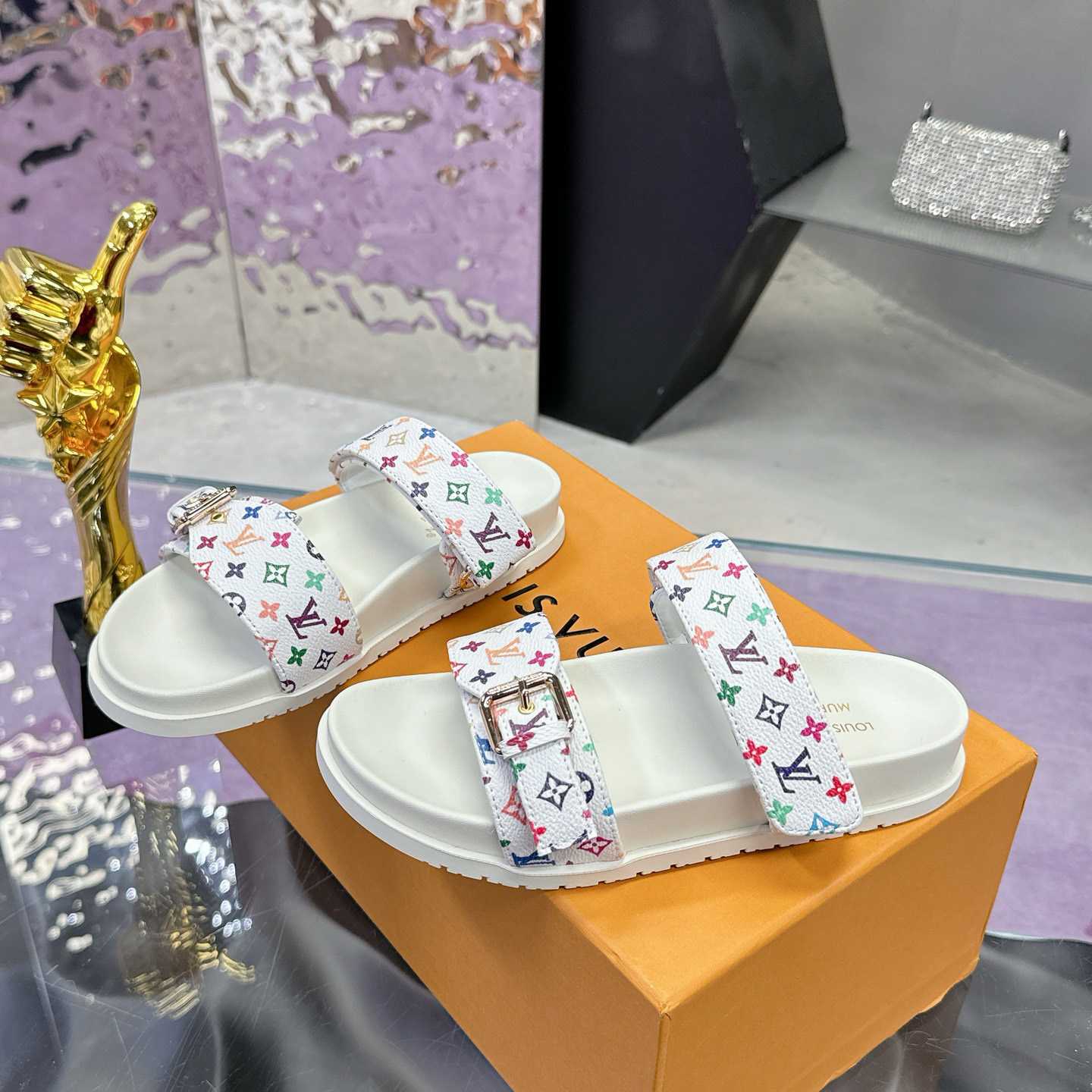 Louis Vuitton LV x TM Bom Dia Flat Comfort Mule 1AJLI7 - FashionPlug