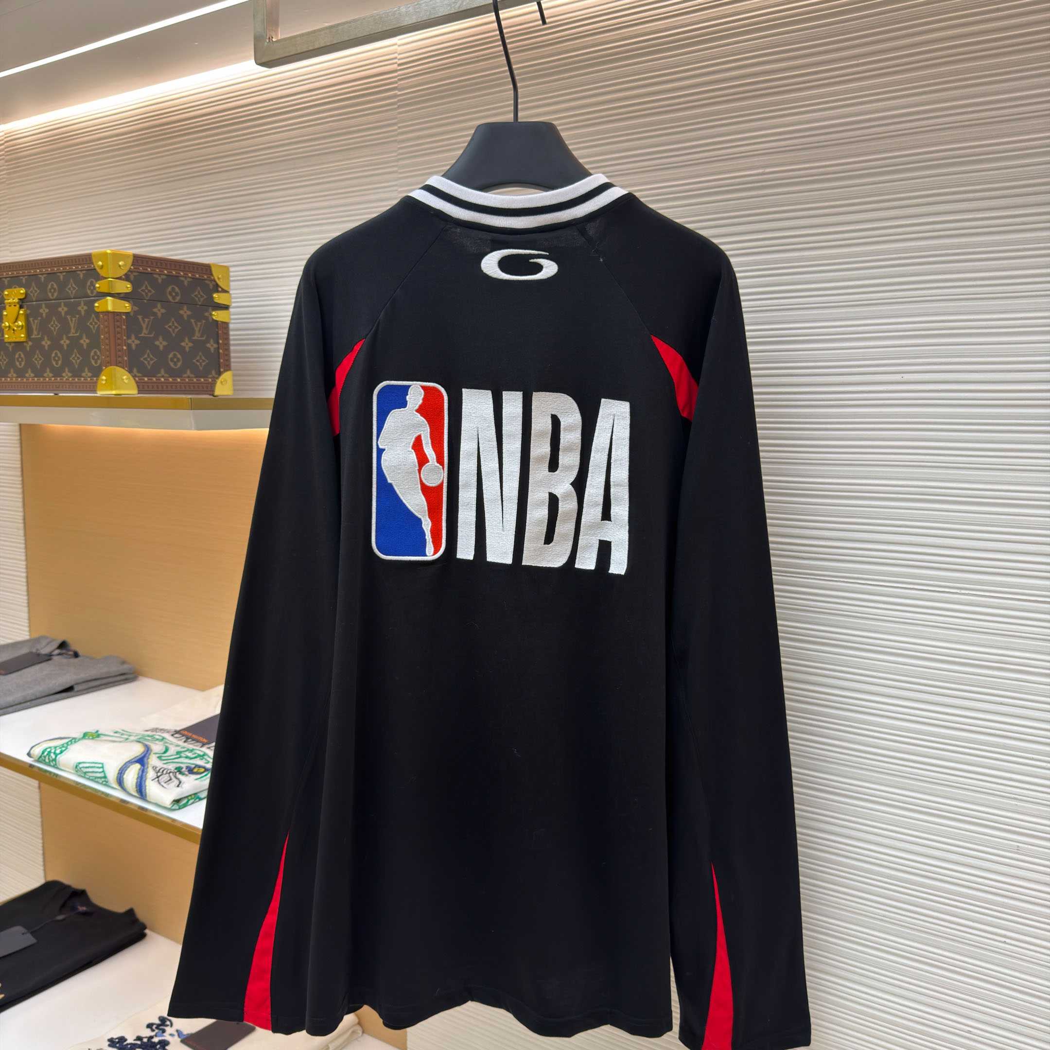 Balenciaga | Nba Collaboration Oversized Long Sleeve T-shirt In Black/Multicolor  - FashionPlug